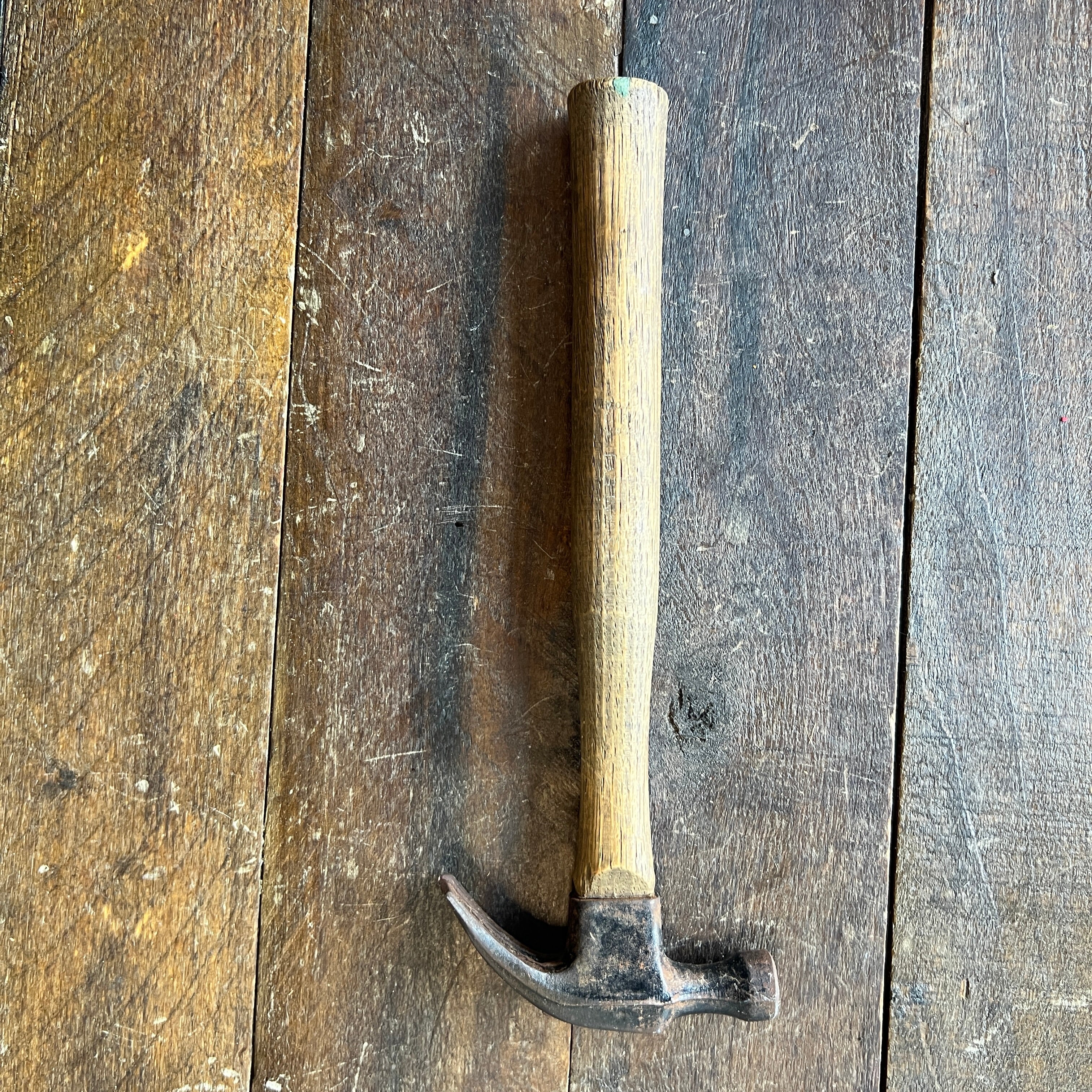 Unknown Claw Hammer- Wood Handle (No Brand)