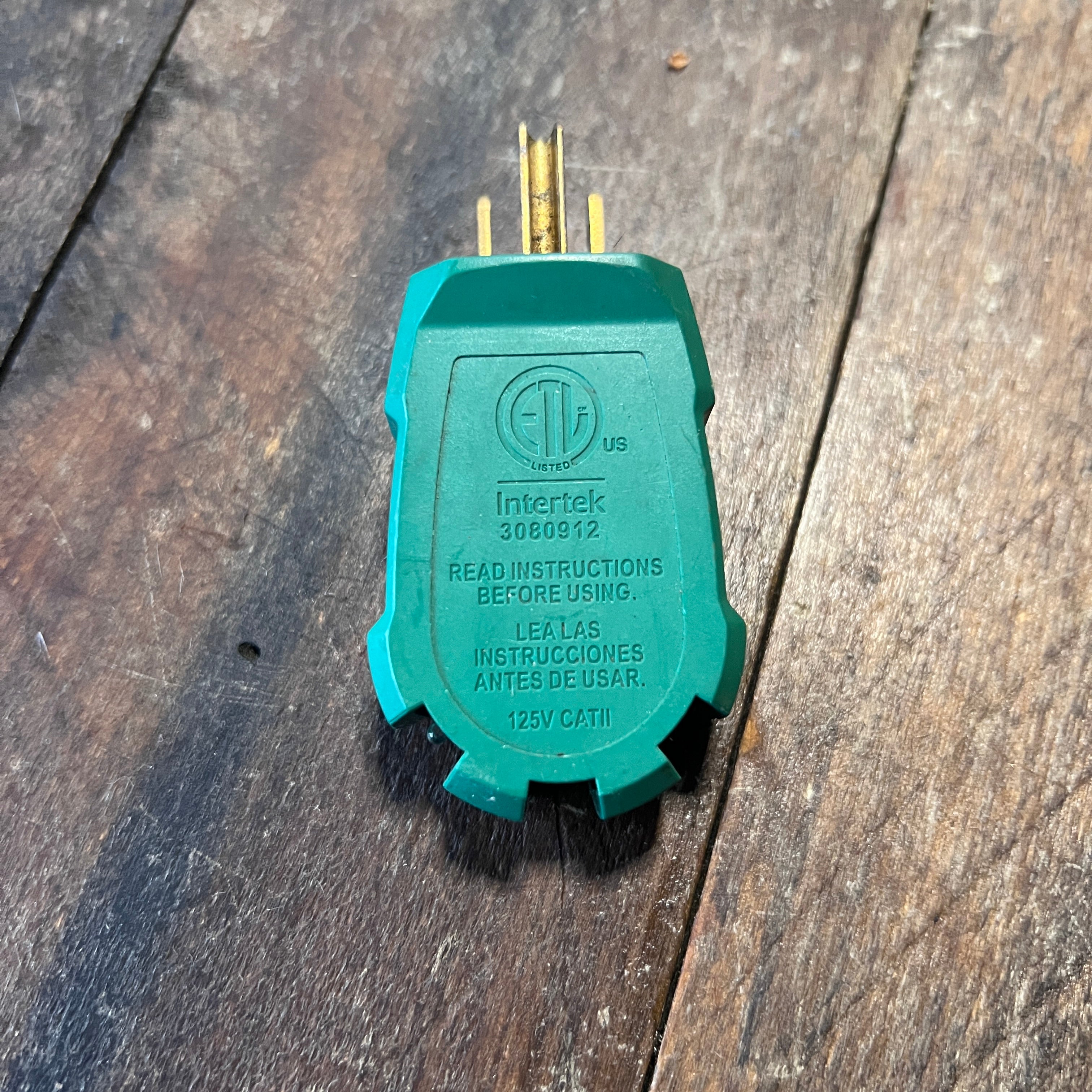 Commercial Electric Commercial Electric Outlet/Receptacle Tester