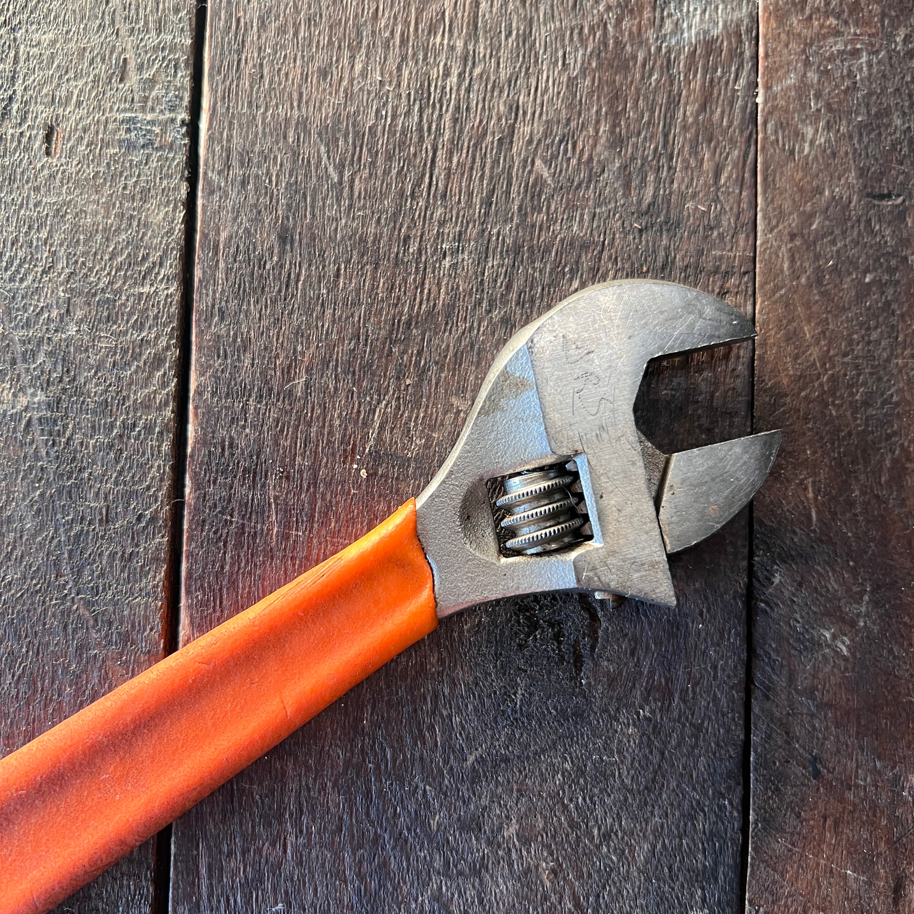 Craftsman Craftsman 8-Inch Adjustable Wrench with Cushion Grip