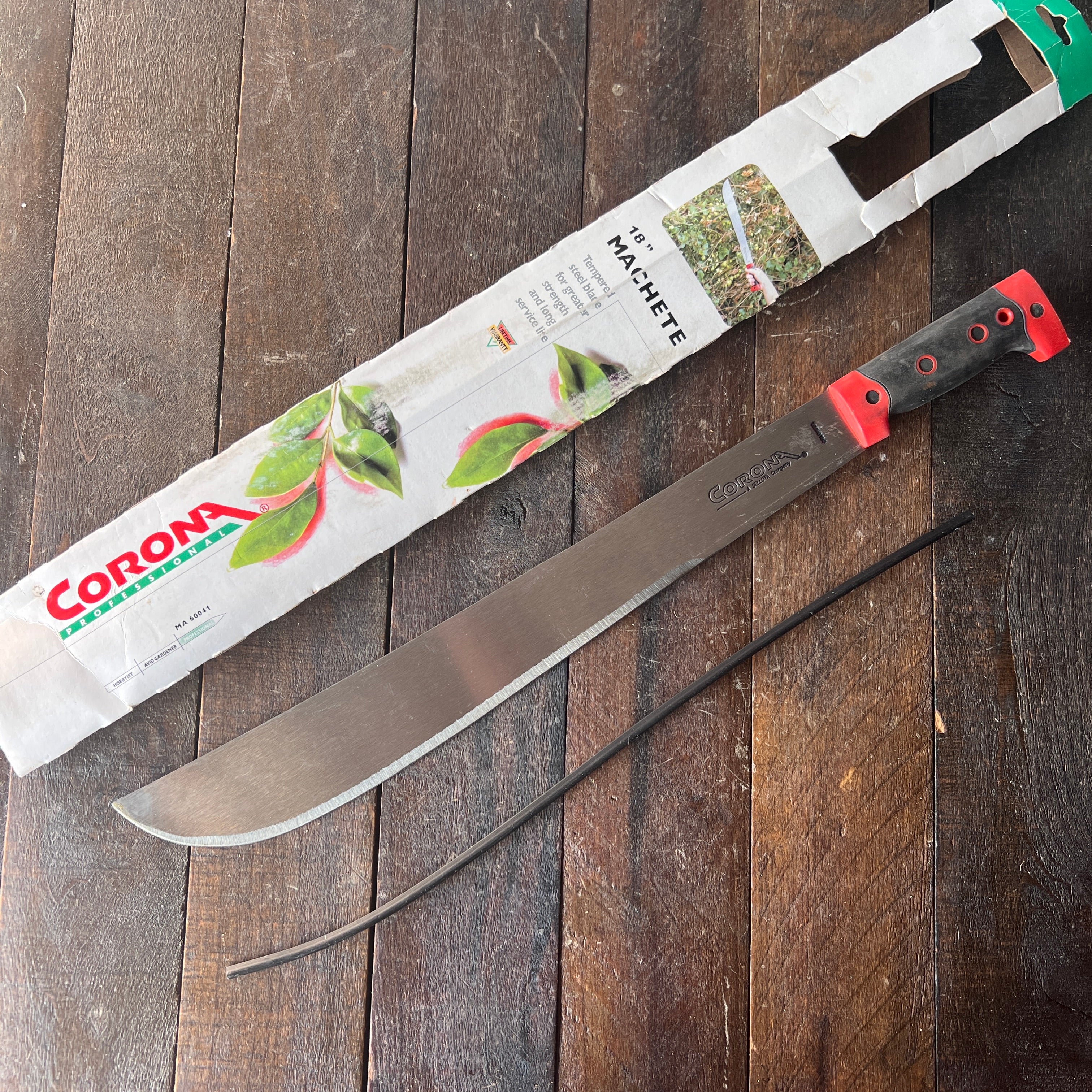 Corona Corona 18-Inch Tempered Steel Machete MA 60041