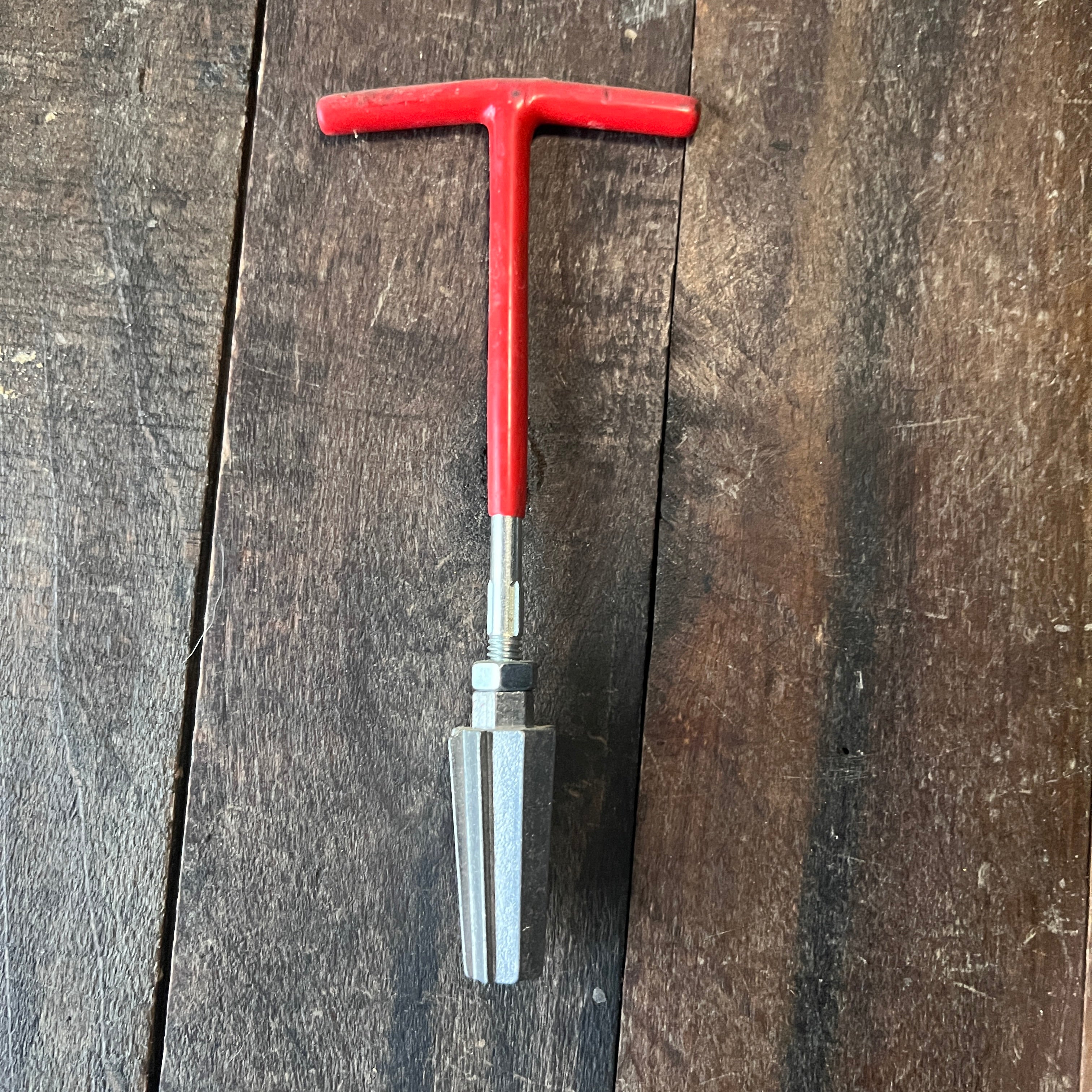 Unknown T-Handle Sprinkler Riser Extractor Tool