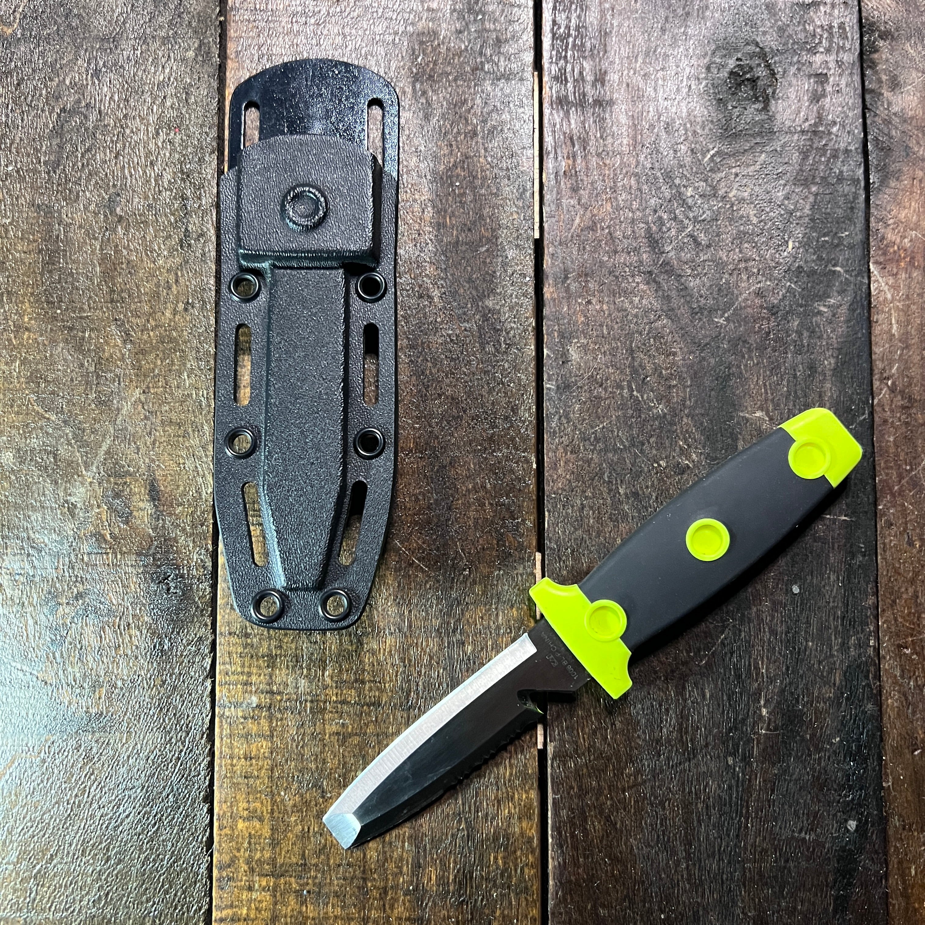 Kershaw Kershaw Blunt Tip Sea Hunter Knife Gear Up