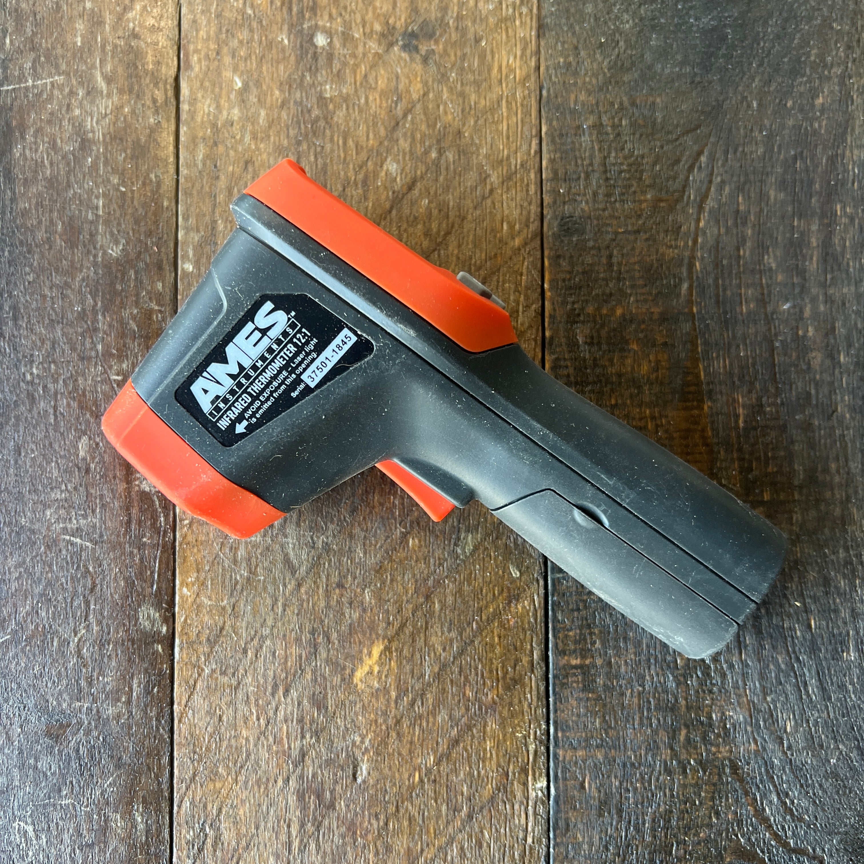 Ames AMES INSTRUMENTS 12:1 Infrared Laser Thermometer