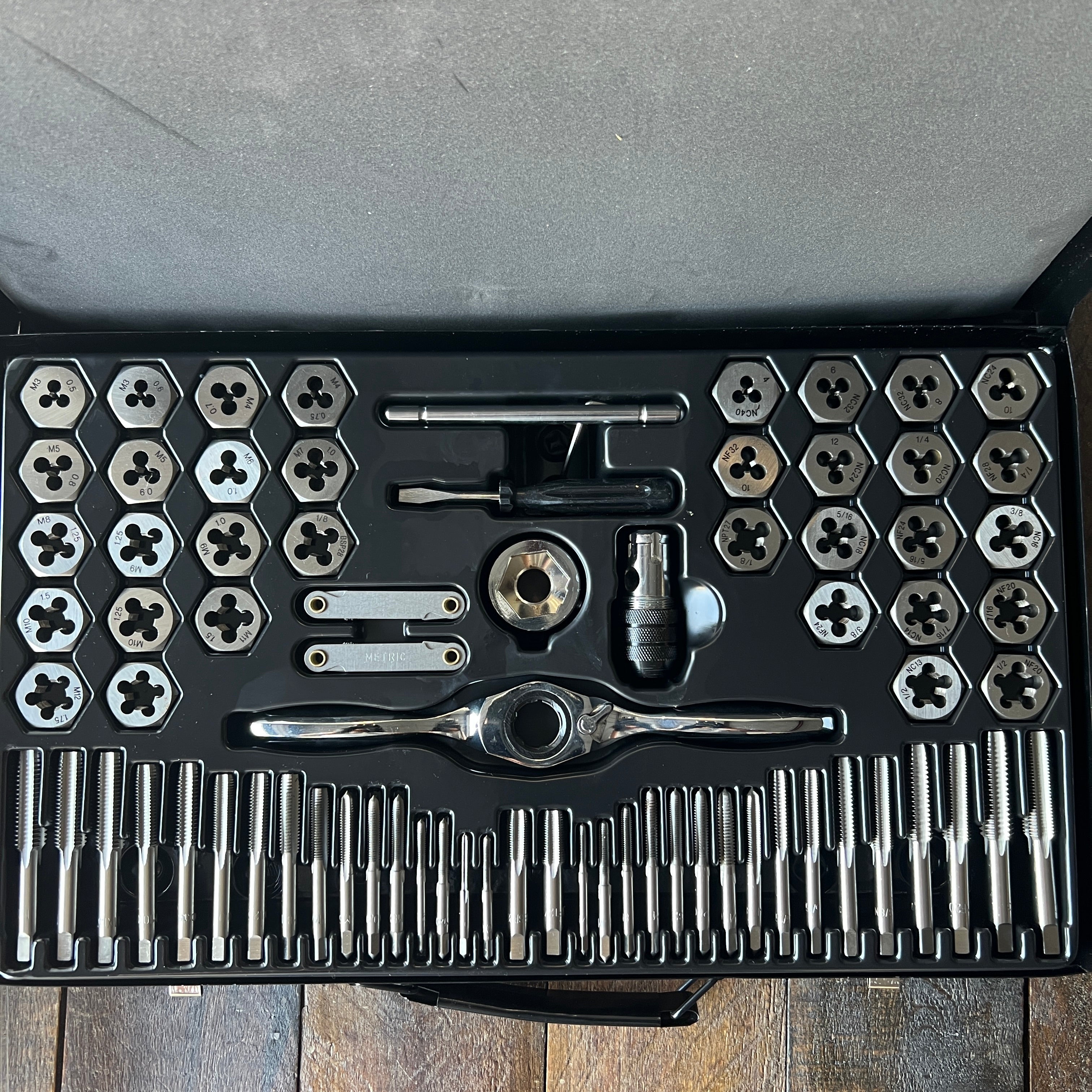 Klutch KLUTCH 75pc. Tap & Die Set