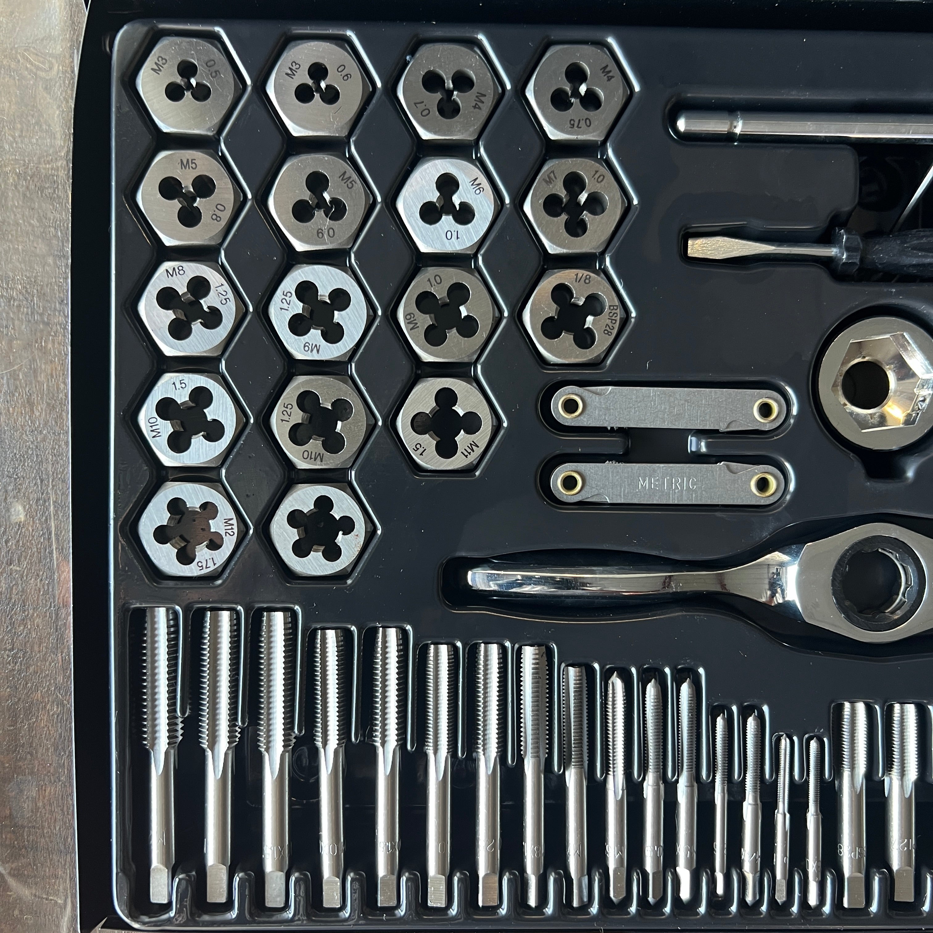 Klutch KLUTCH 75pc. Tap & Die Set