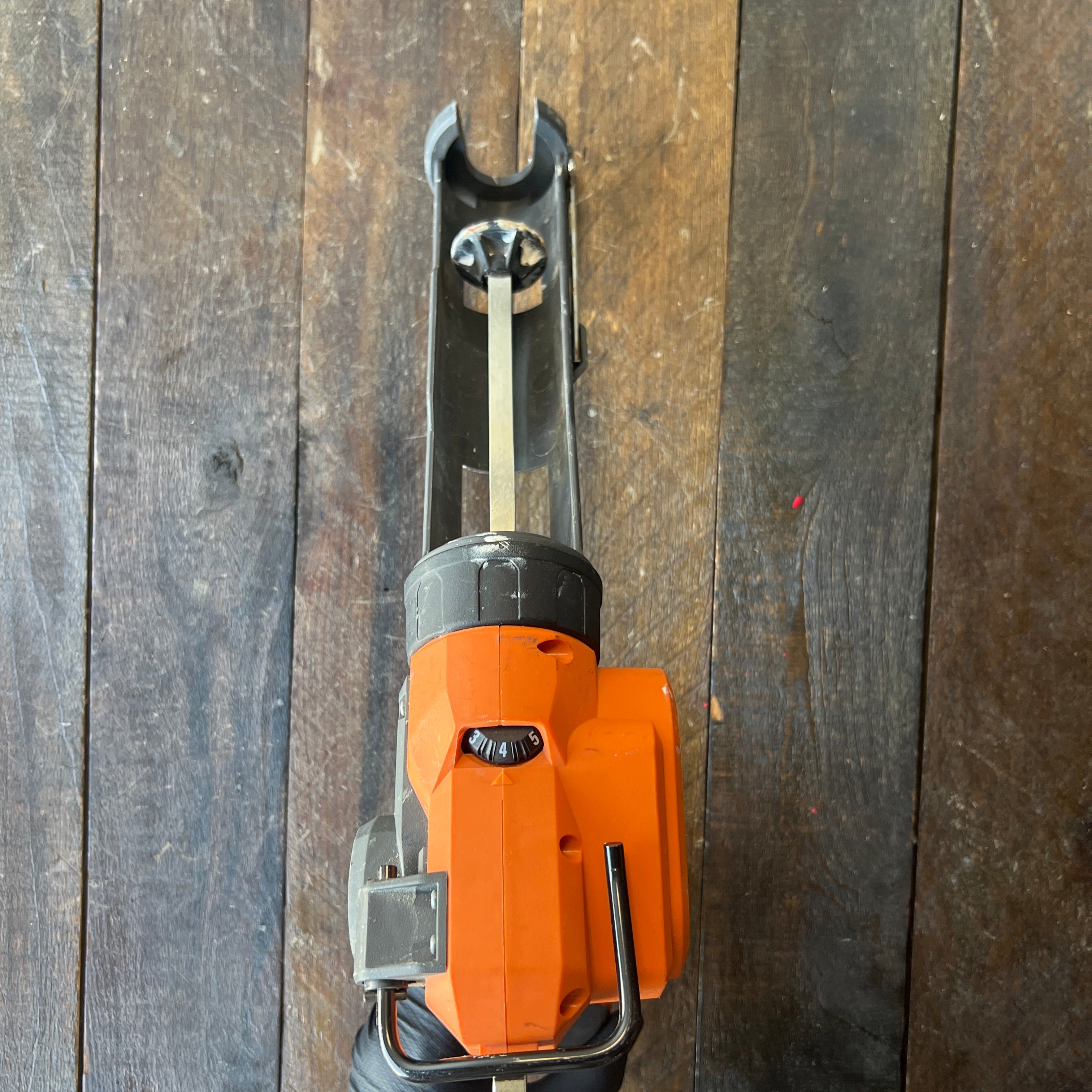 Ridgid Ridgid R84044 18v Caulking Gun