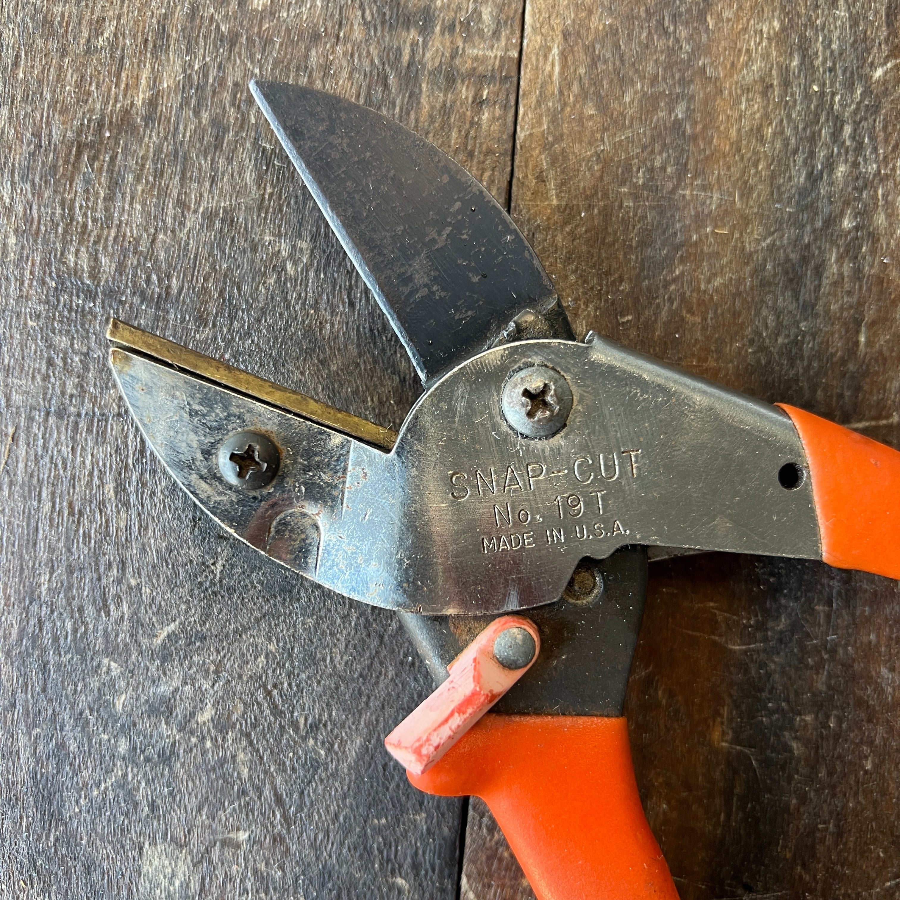 SnapCut SEYMOUR SMITH No. 19 T Snap-Cut Pruning Shears Gear Up