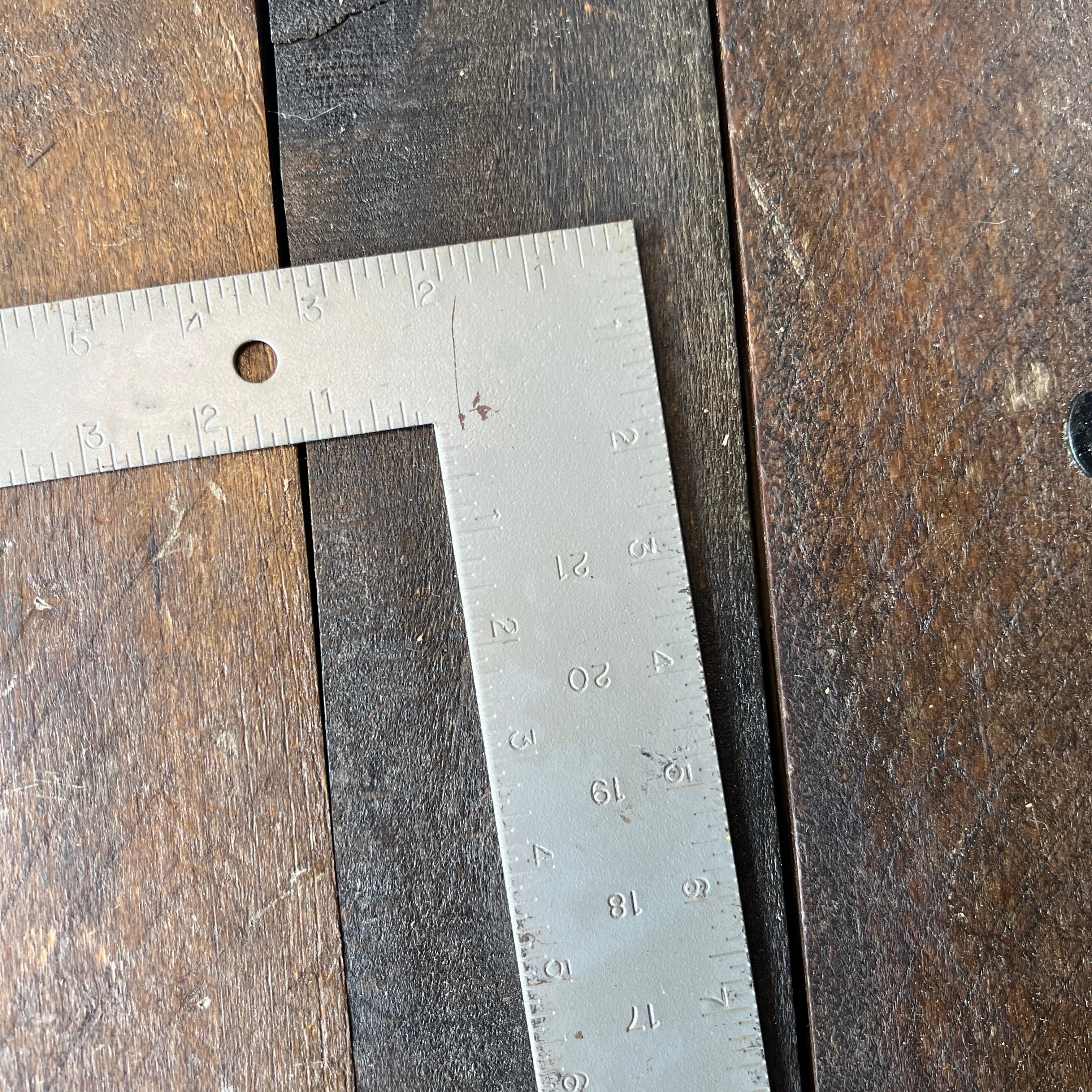 Johnson Johnson Level & Tool CS1 16-Inch x 24-Inch Steel Rafter Square