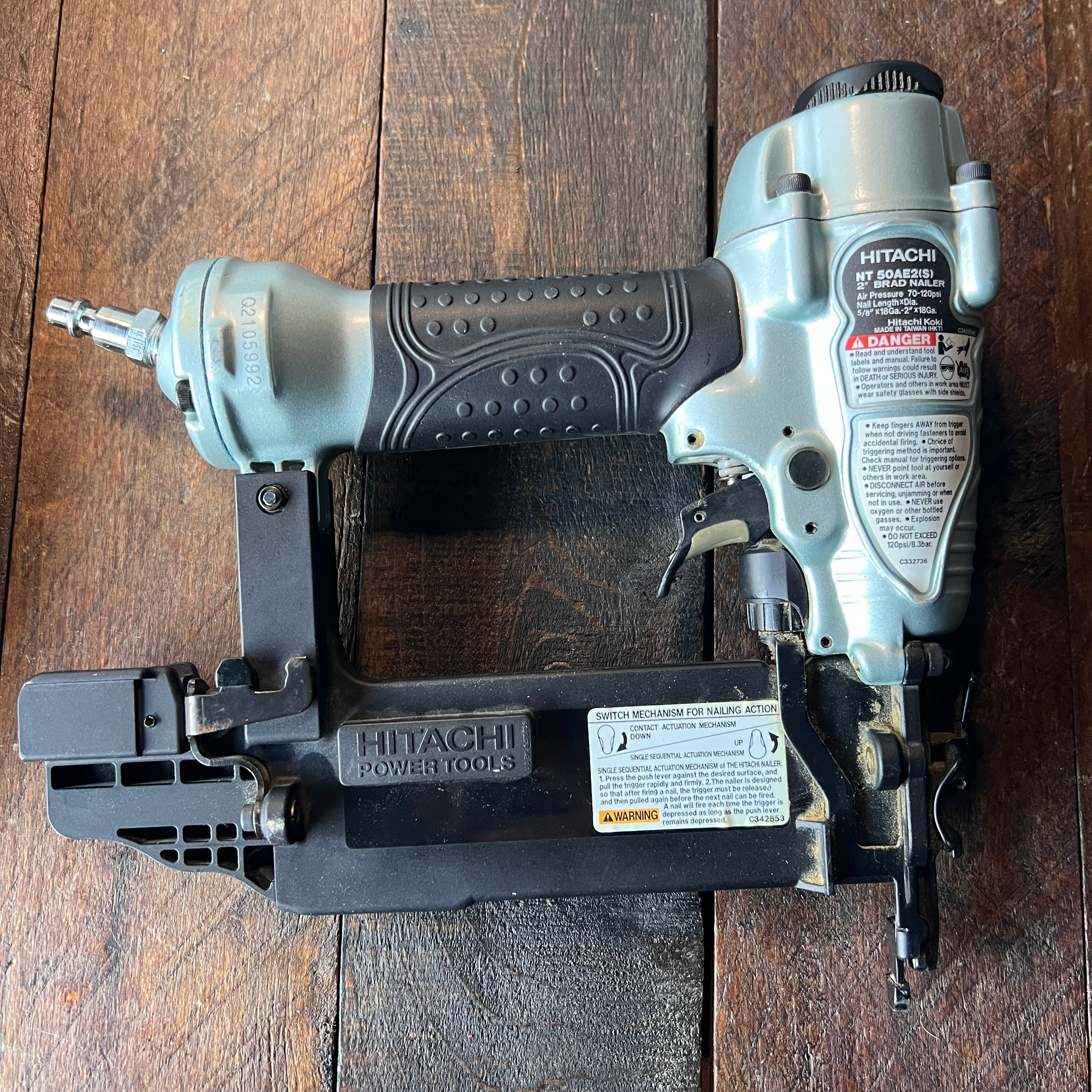Hitachi Hitachi 2 in. 18GA Brad Nailer NT 50AE2(S)