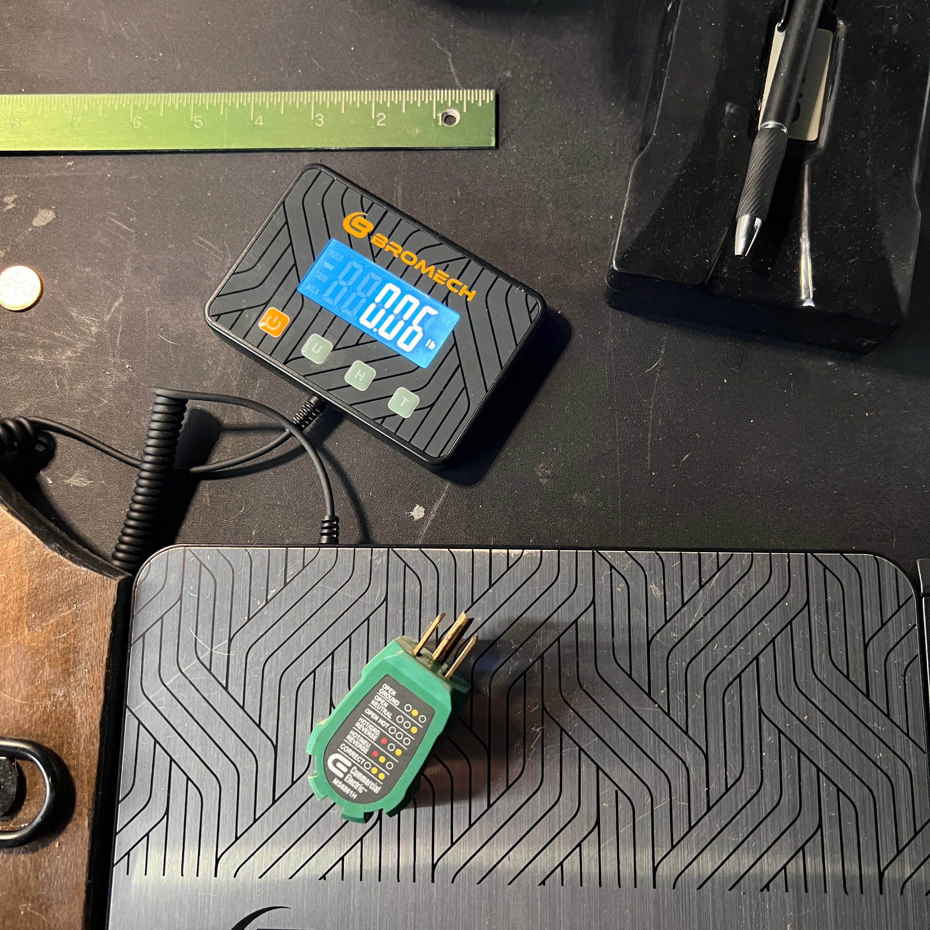 Commercial Electric Commercial Electric Outlet/Receptacle Tester