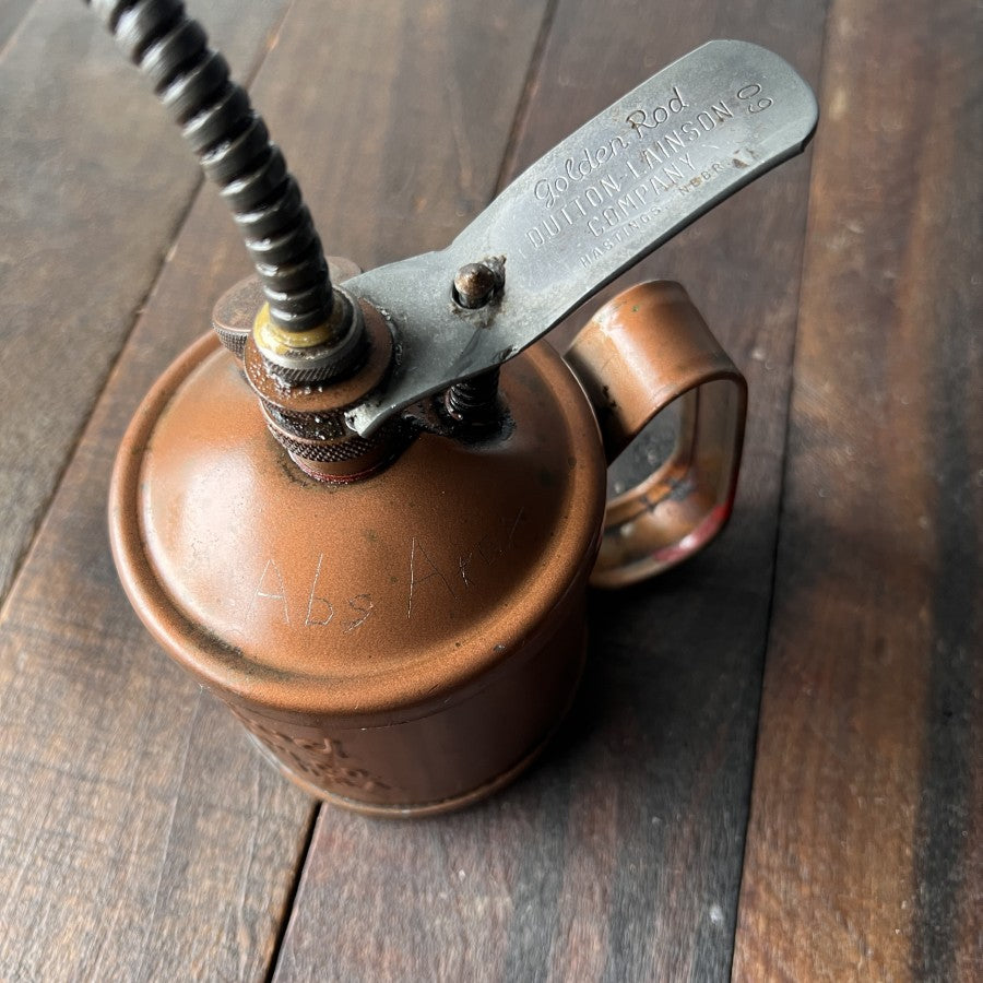 Vintage Golden Rod 1 Pint Oil Can Flexible Spout (USA)