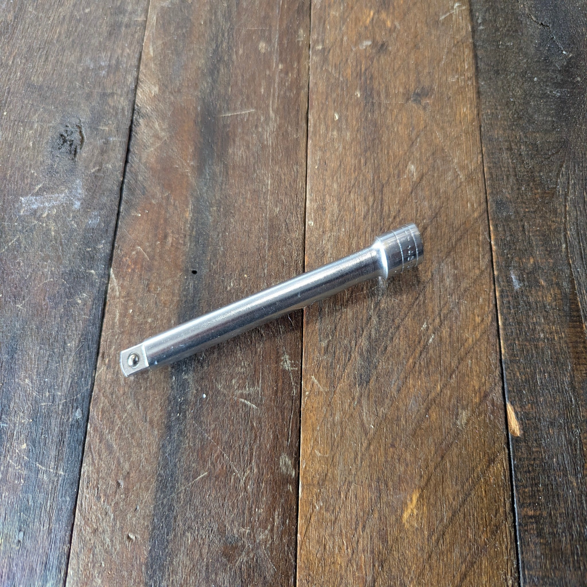 Unknown 3/8 in x 4 in socket extender
