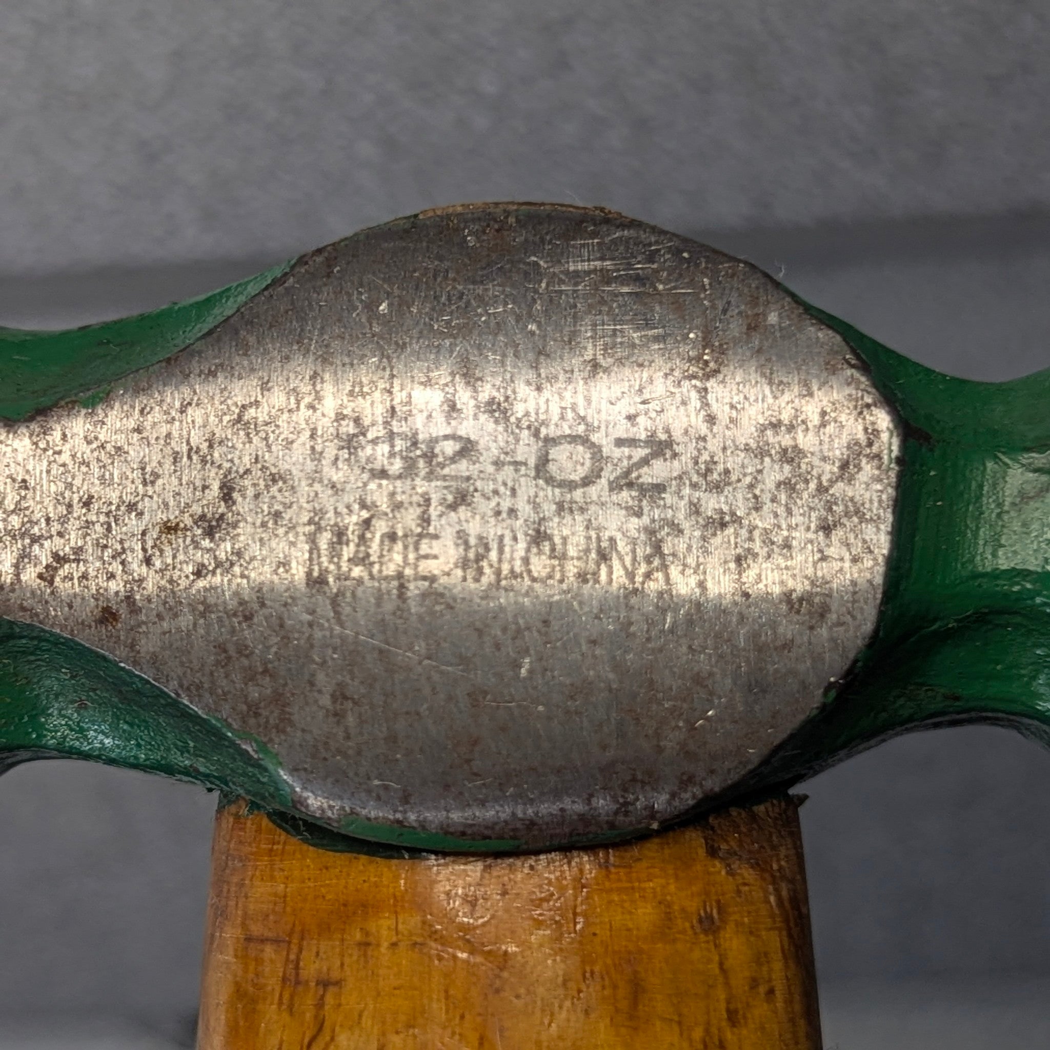 Unknown 32 oz ball & Pein Hammer