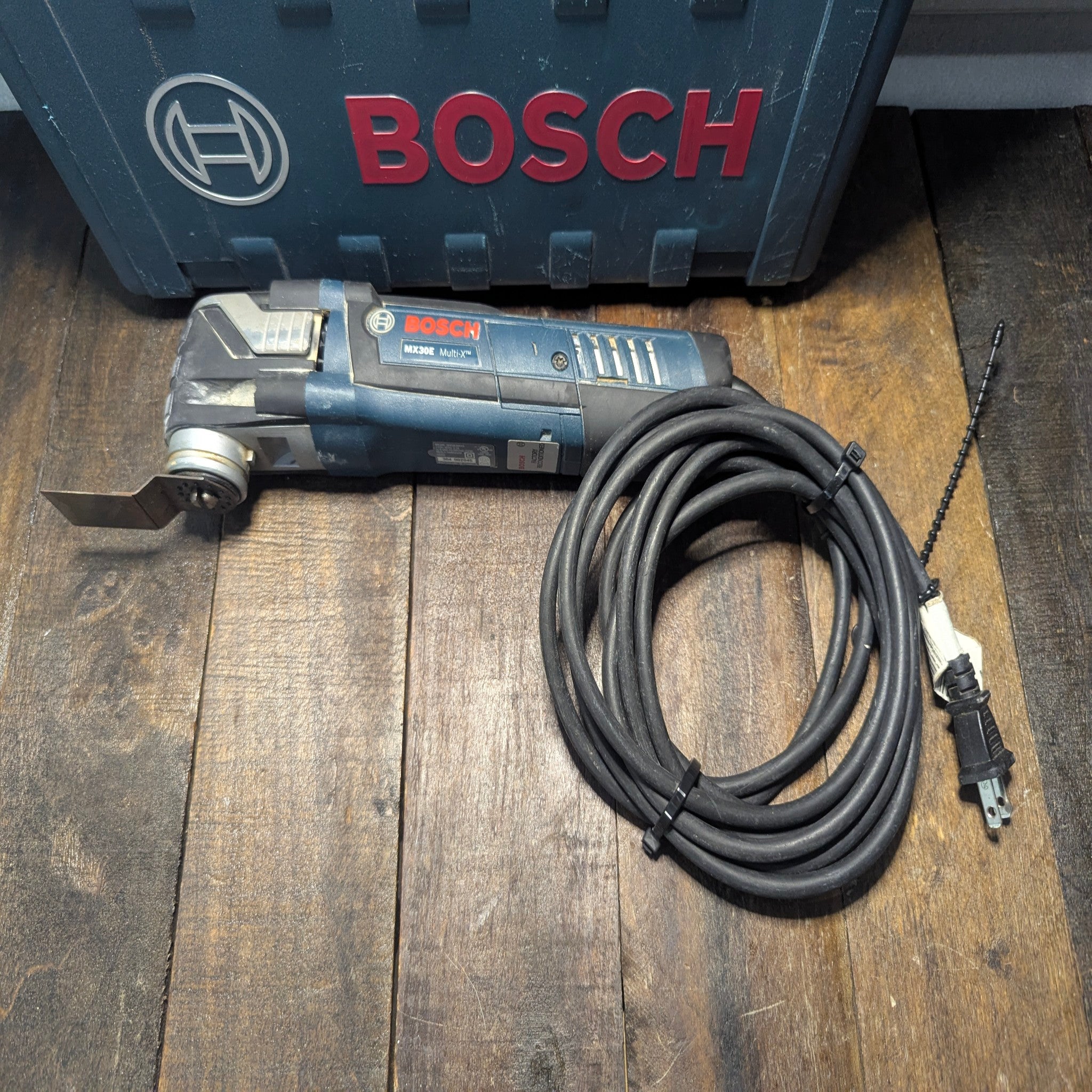 Bosch Corded Oscillating Multi-Tool Kit