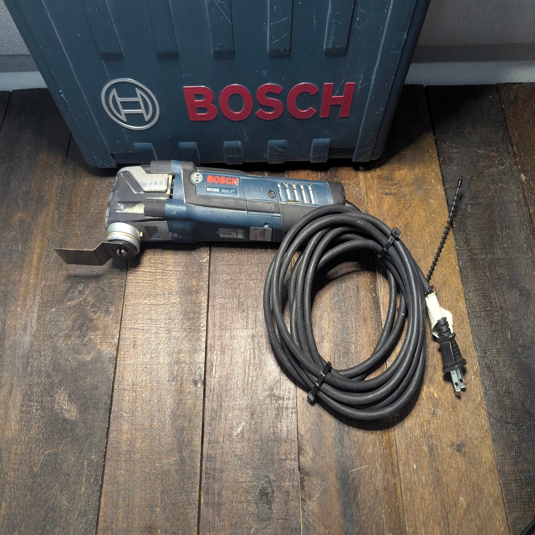 Bosch Corded Oscillating Multi-Tool Kit