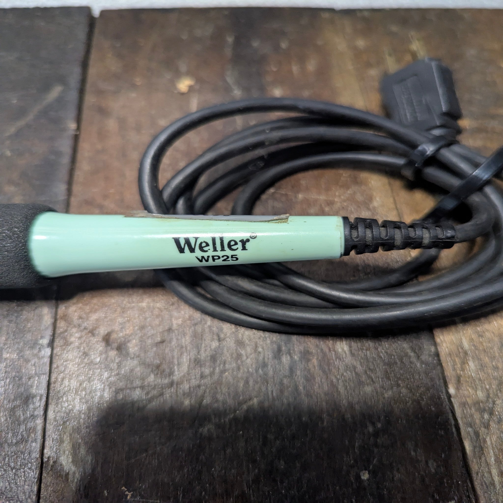 Weller Weller Soldering Iron WP25
