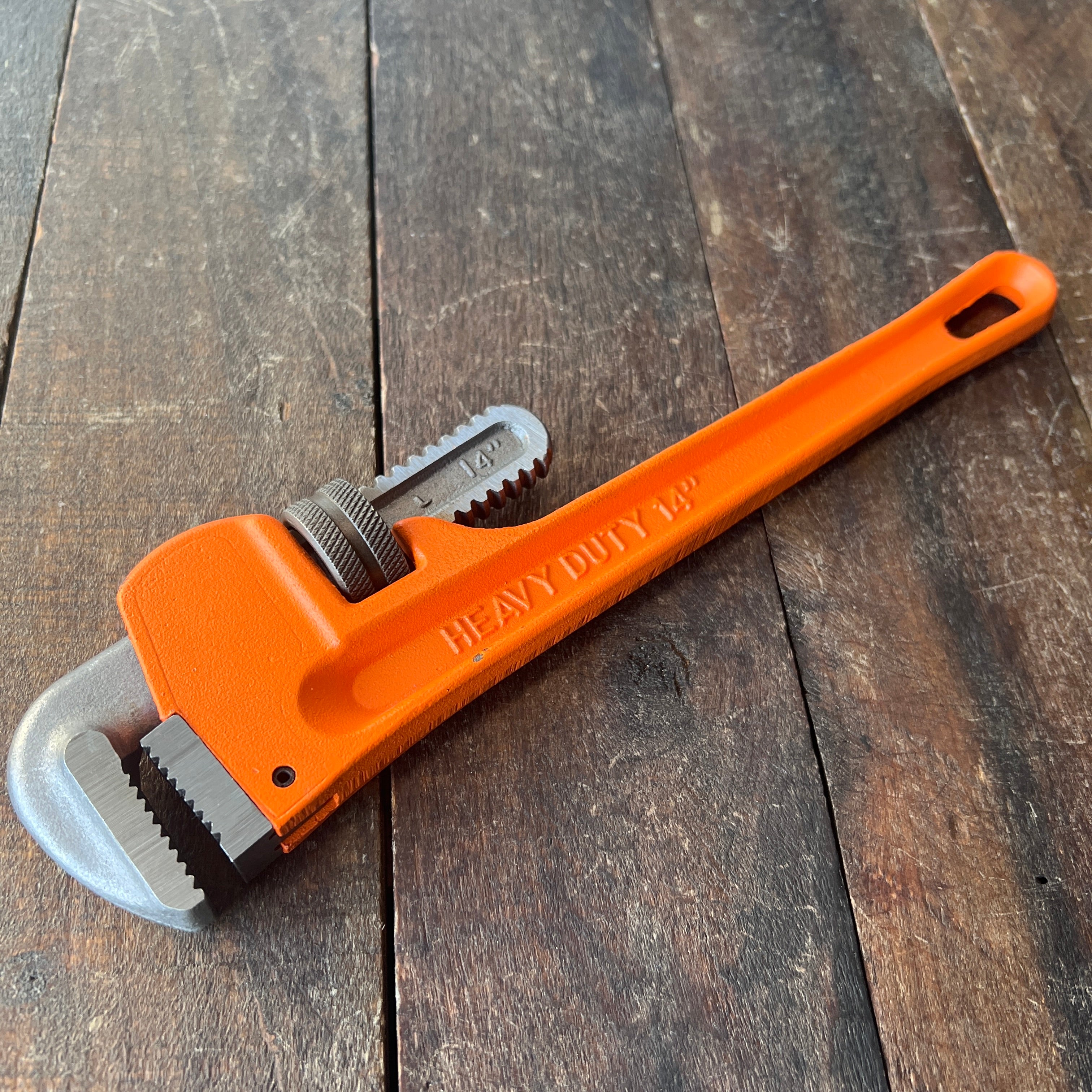 Unknown 14-Inch Heavy Duty Pipe Wrench Gear Up