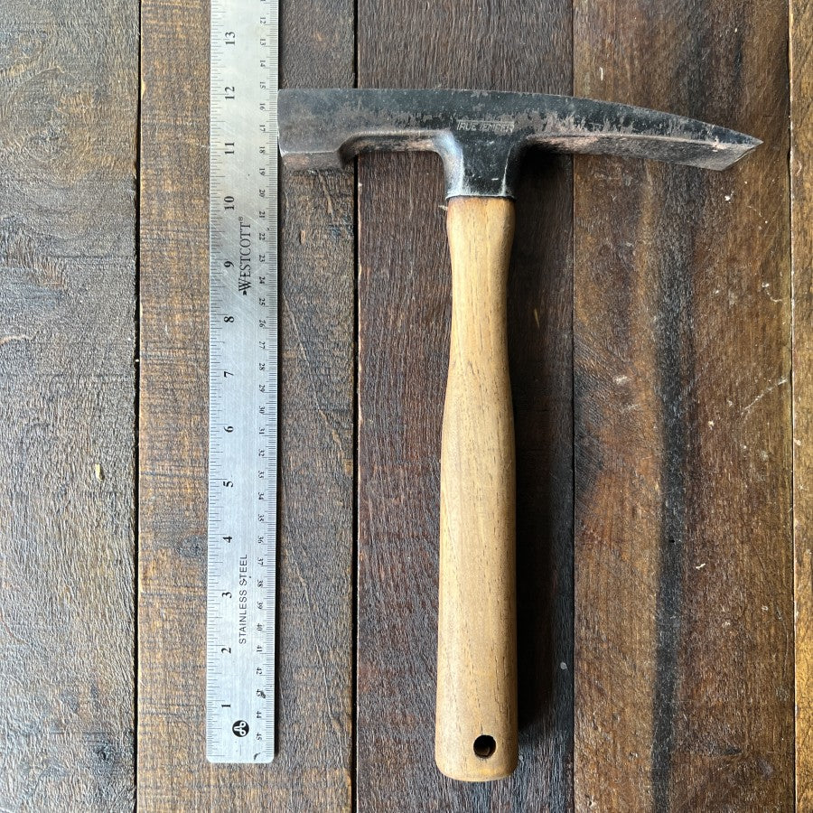 True Temper True Temper Bricklayer's Masonry Hammer Gear Up