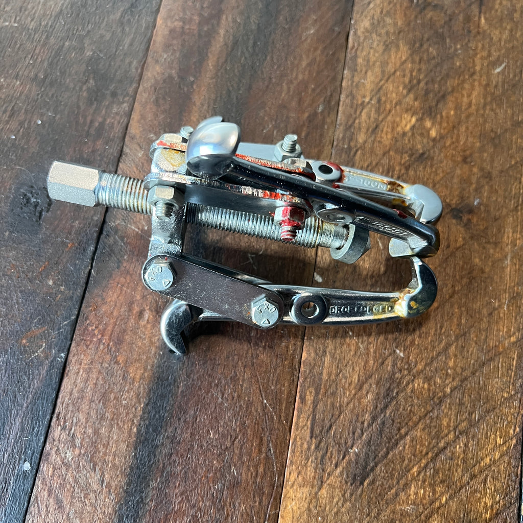 Unknown 3 Jaw Gear and Bearing Puller Gear Up