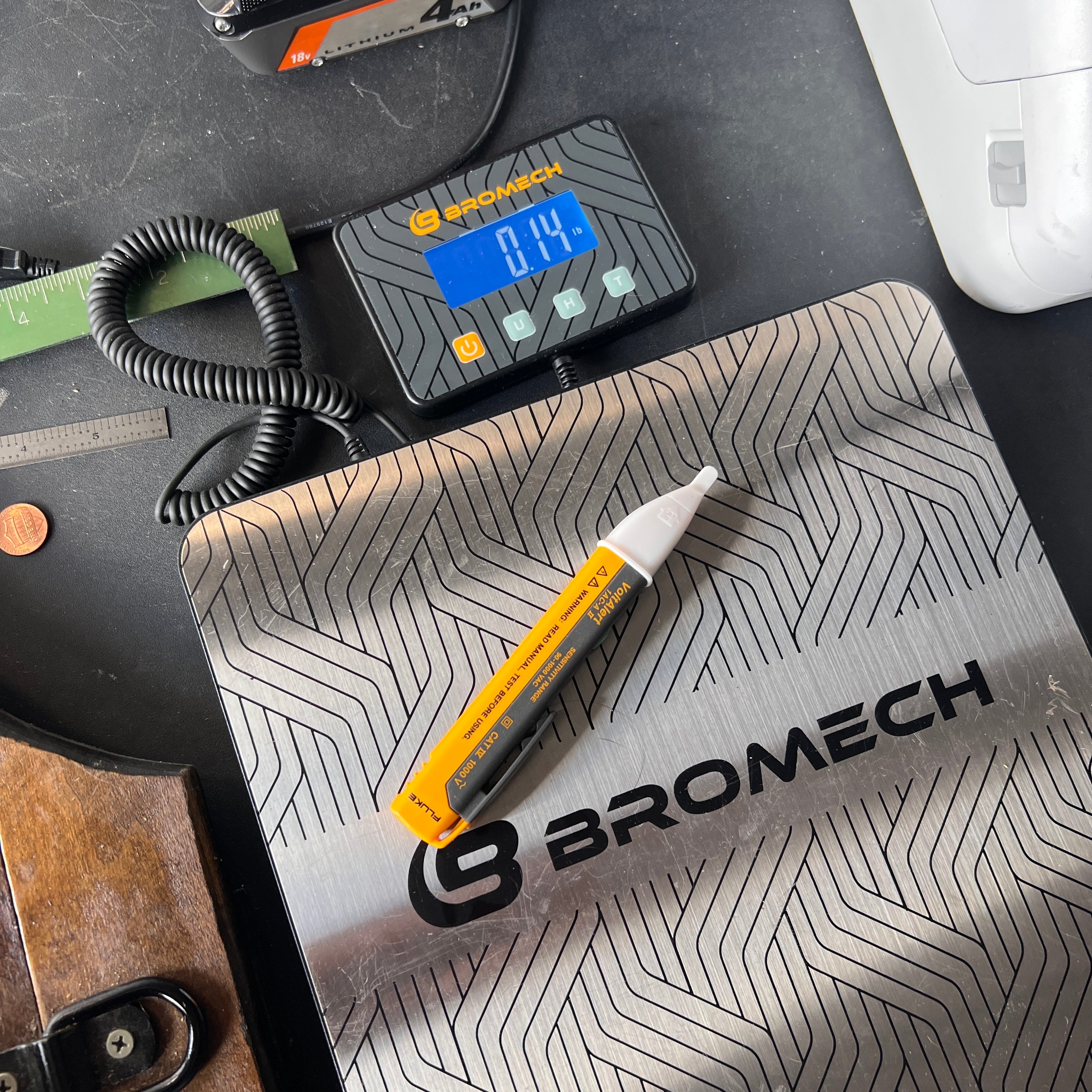 Fluke Fluke 1AC-A II VoltAlert Non-Contact Voltage Tester Pen Gear Up