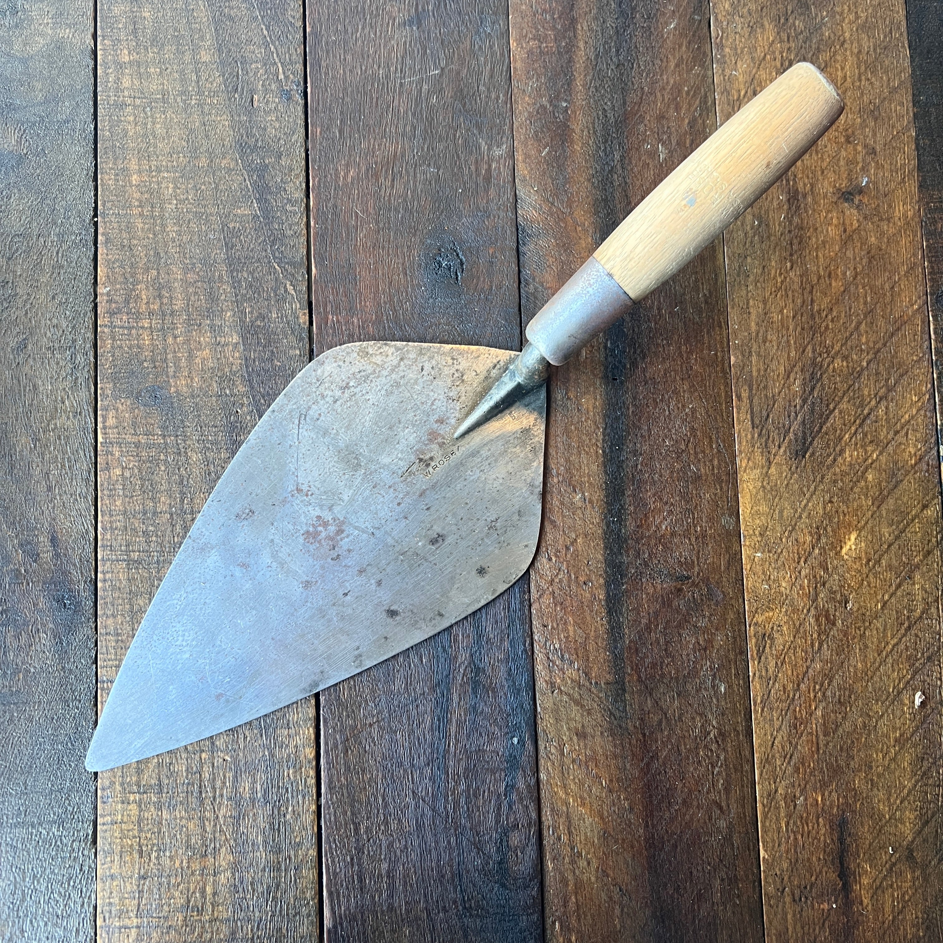W. Rose W. Rose Wide London Brick Trowel (USA) Gear Up