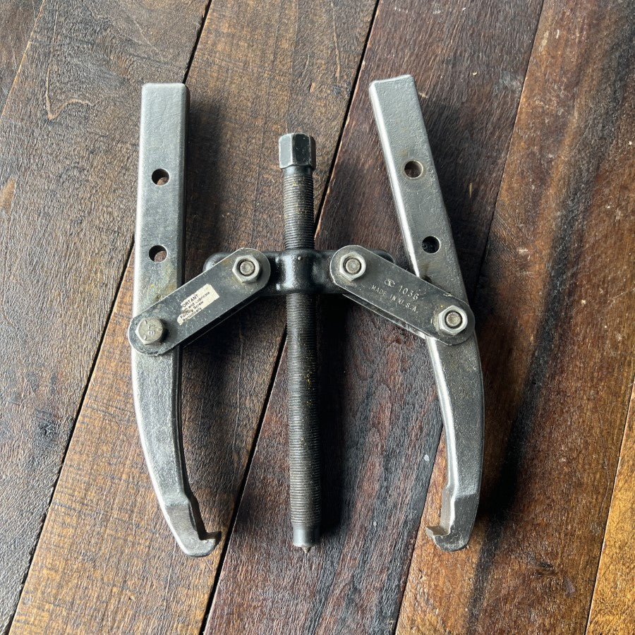 Owatonna Tool Owatonna Tool 1036 2 Jaw Gear Pulley Puller (USA) Gear Up