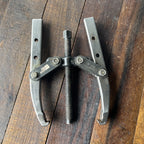 Owatonna Tool Owatonna Tool 1036 2 Jaw Gear Pulley Puller (USA) Gear Up