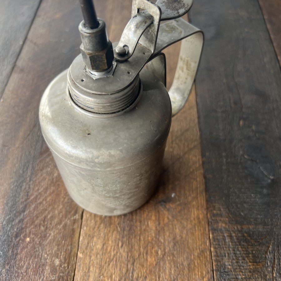 Unknown Vintage Flexible Spout Thumb Pump Oil Can (USA) Gear Up