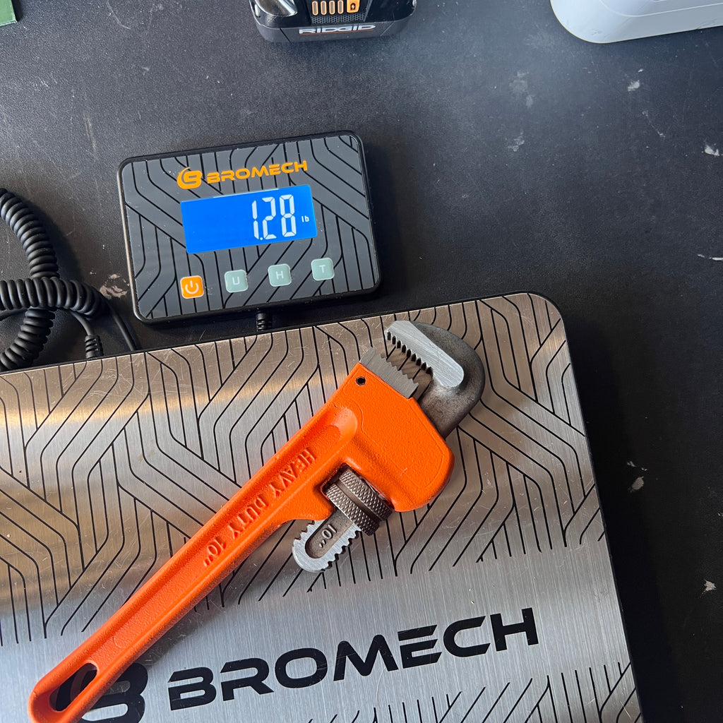 Unknown Heavy Duty 10-Inch Pipe Wrench Gear Up