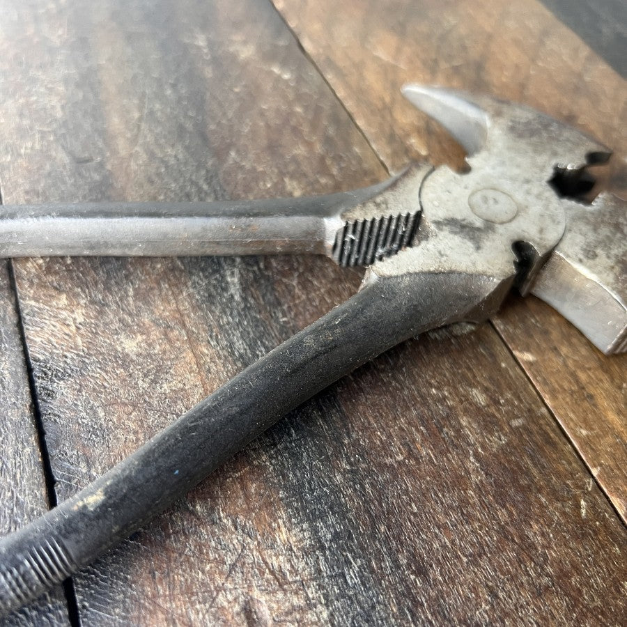 Crescent Crescent 1936-10 10 Inch Fencing Pliers (USA) Gear Up