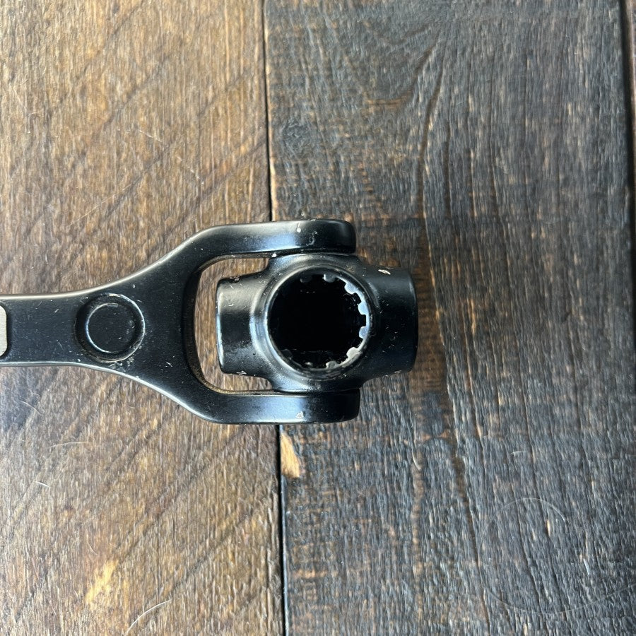 Craftsman Craftsman 8 in 1 Dog Bone Wrench Metric 28147AA Gear Up