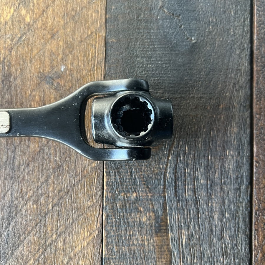 Craftsman Craftsman 8 in 1 Dog Bone Wrench Metric 28147AA Gear Up