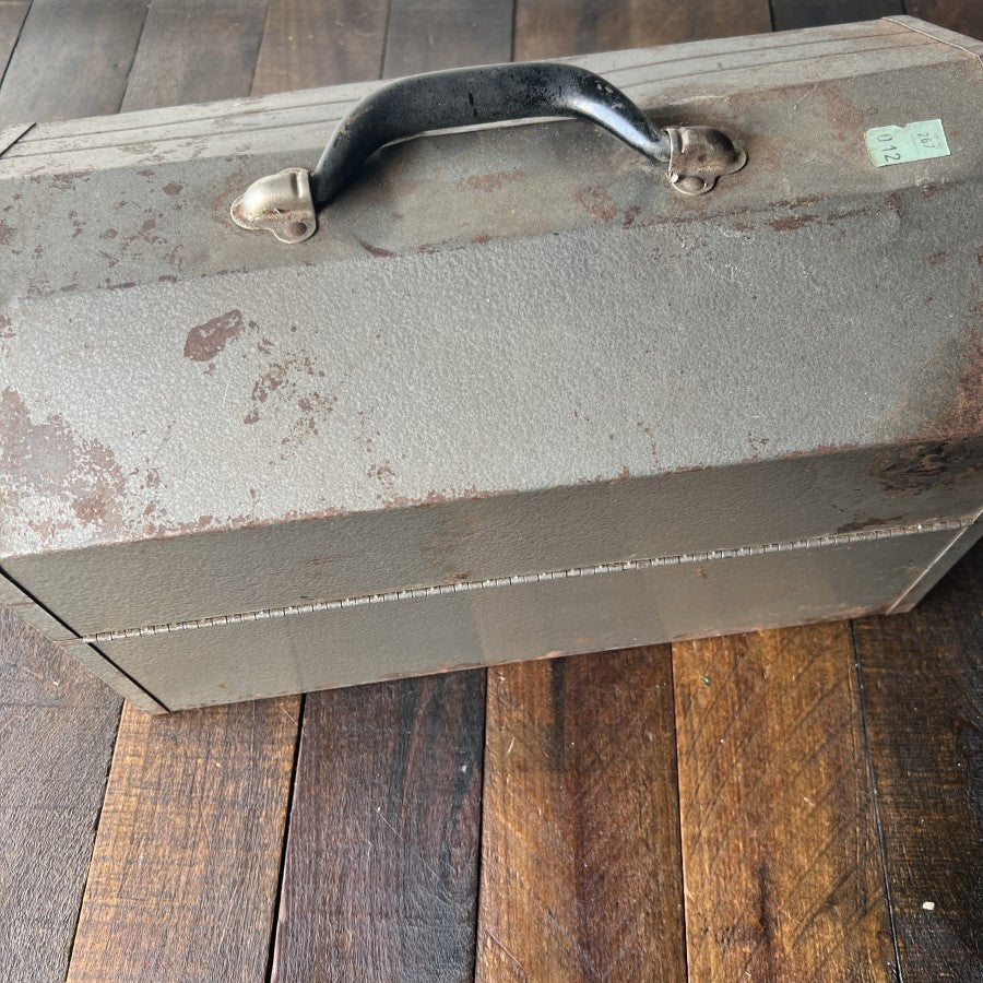 Craftsman Vintage Craftsman Metal Toolbox with Cantilever Trays (USA) Gear Up