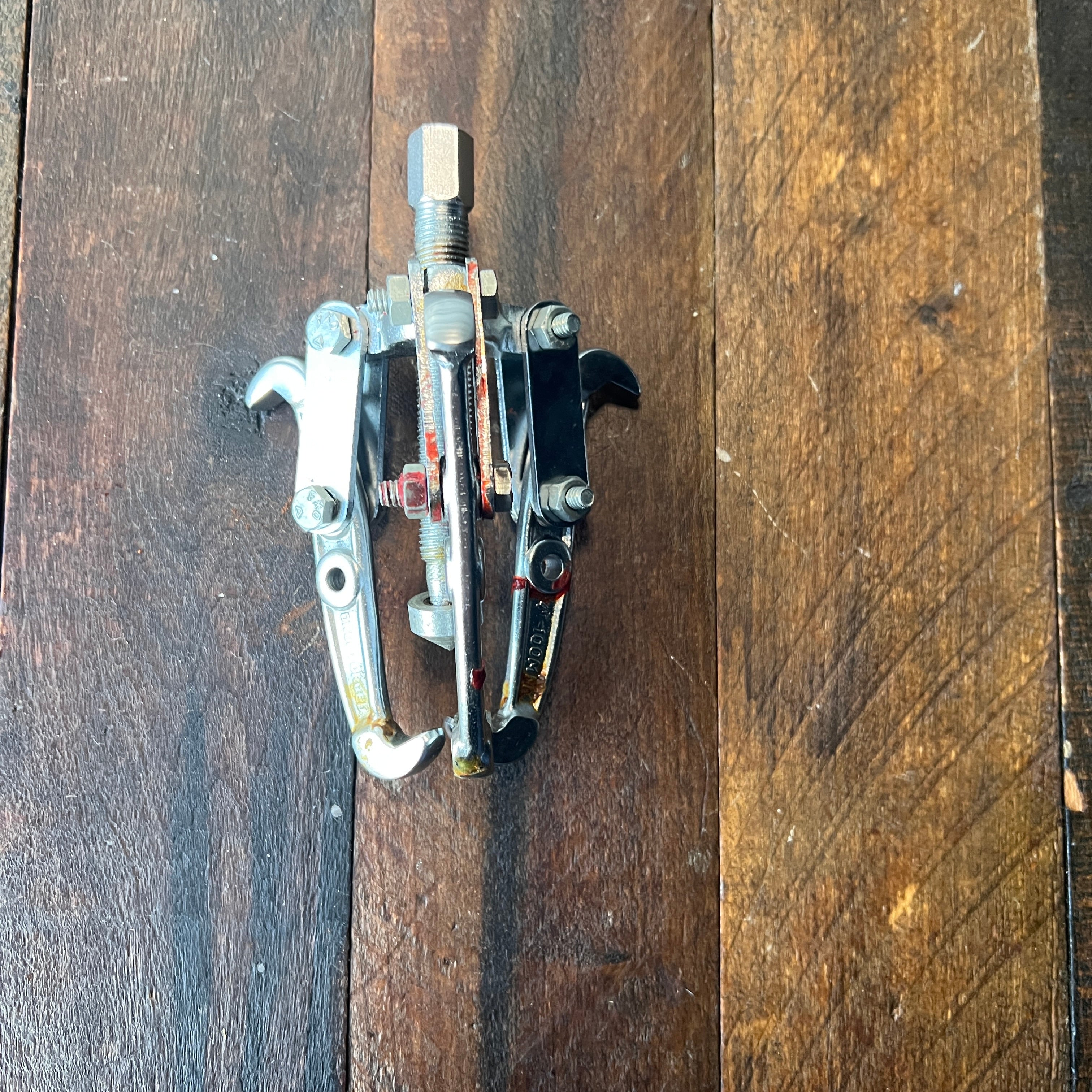 Unknown 3 Jaw Gear and Bearing Puller Gear Up