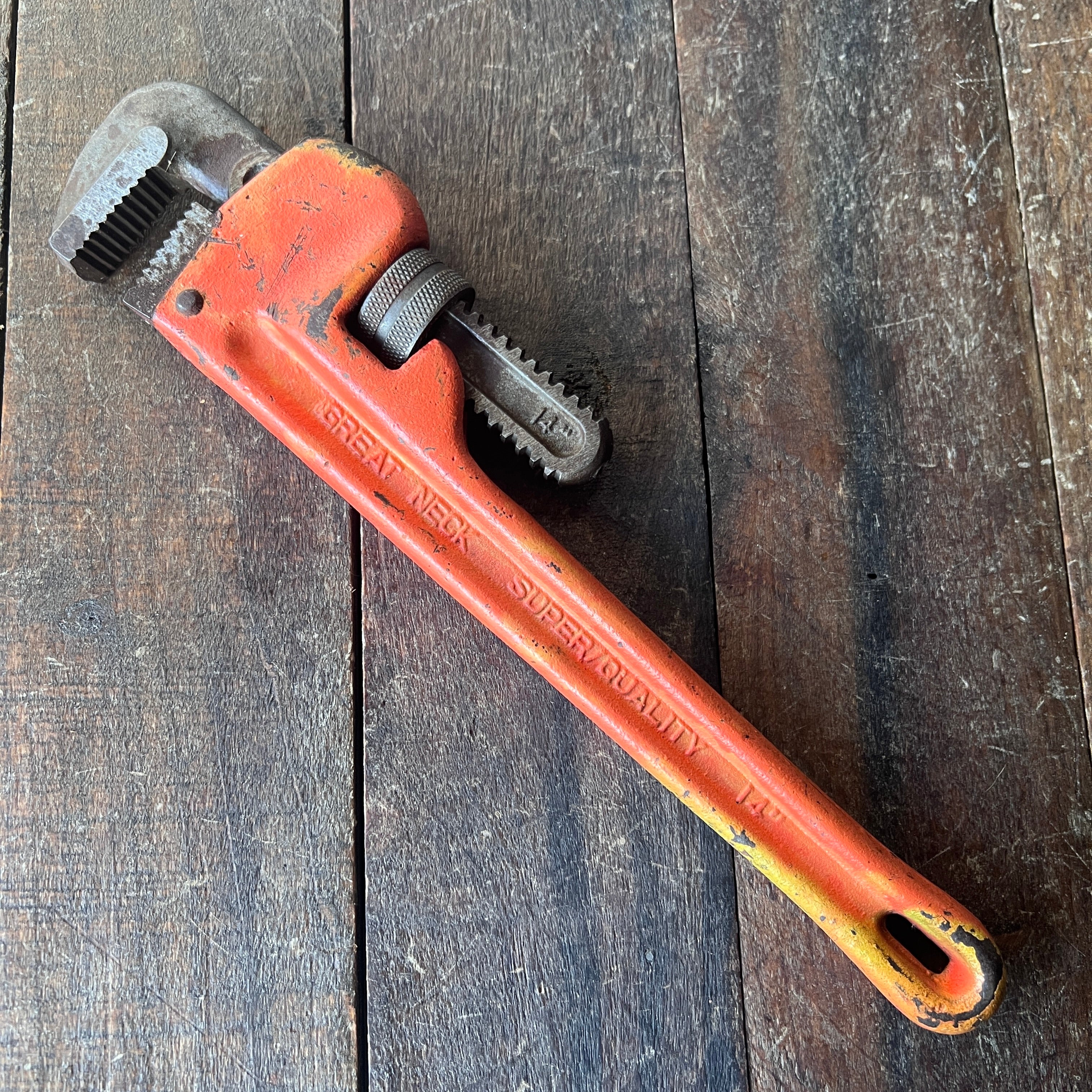 Great Neck Great Neck 14-Inch Heavy Duty Straight Pipe Wrench Gear Up