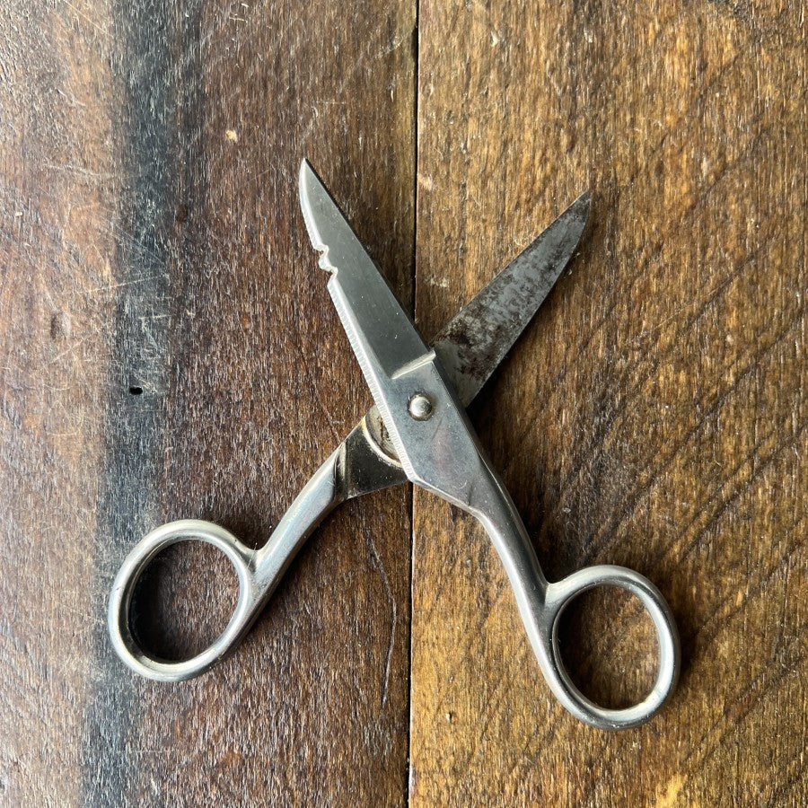 Klein Tools Klein Tools 2100-7 Electrician Scissors 5.25 Inch (USA) Gear Up