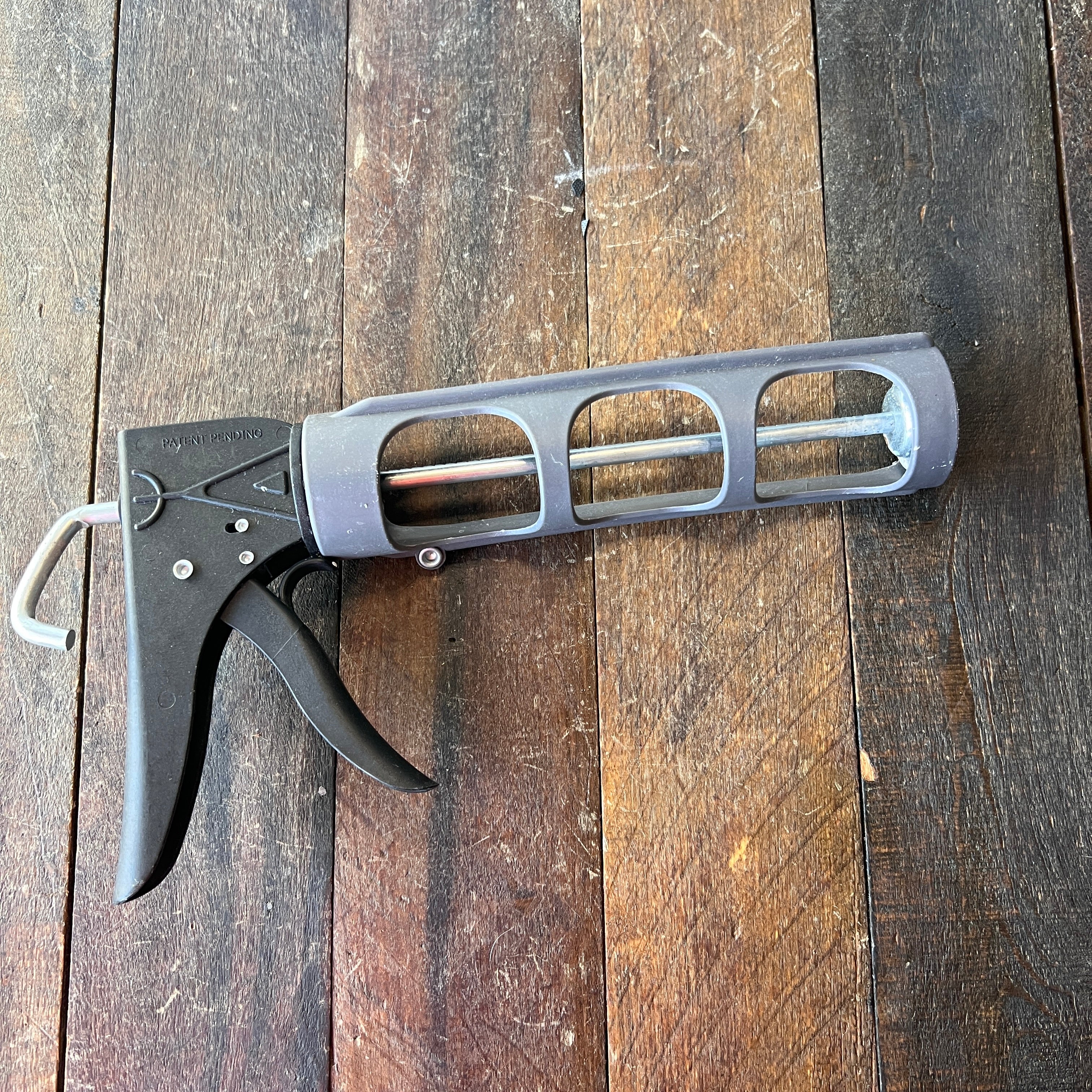 WORKFORCE Workforce 10 oz. Drip-Free Ratchet Caulking Gun Gear Up