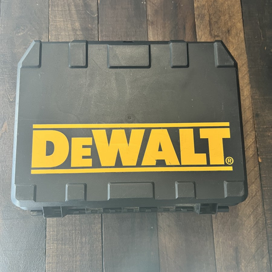 DeWalt D21008 6.0 Amp 3/8 Inch Corded VSR Drill