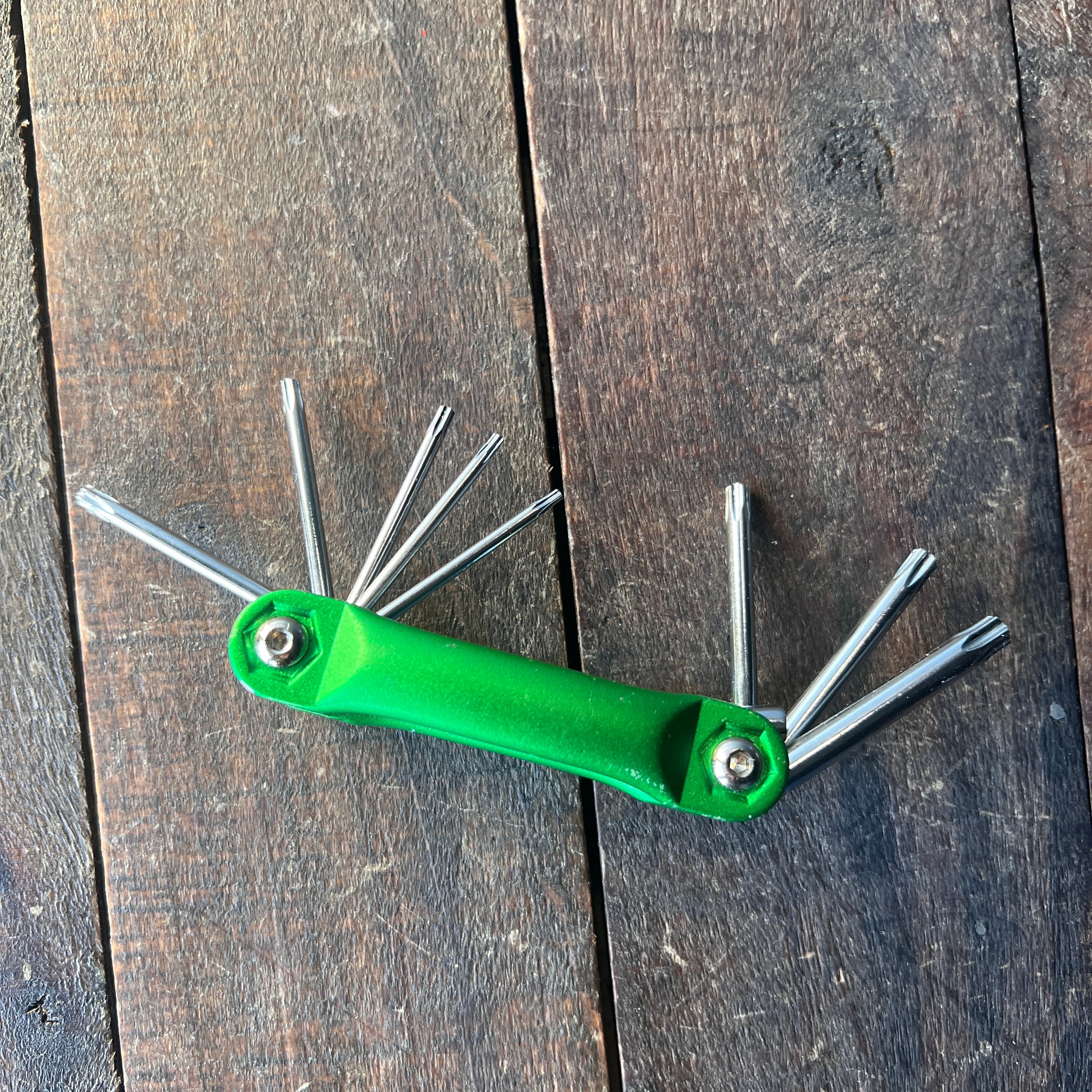 Unknown Folding 8-Piece Torx Star Key Wrench Set T8-T40 Gear Up