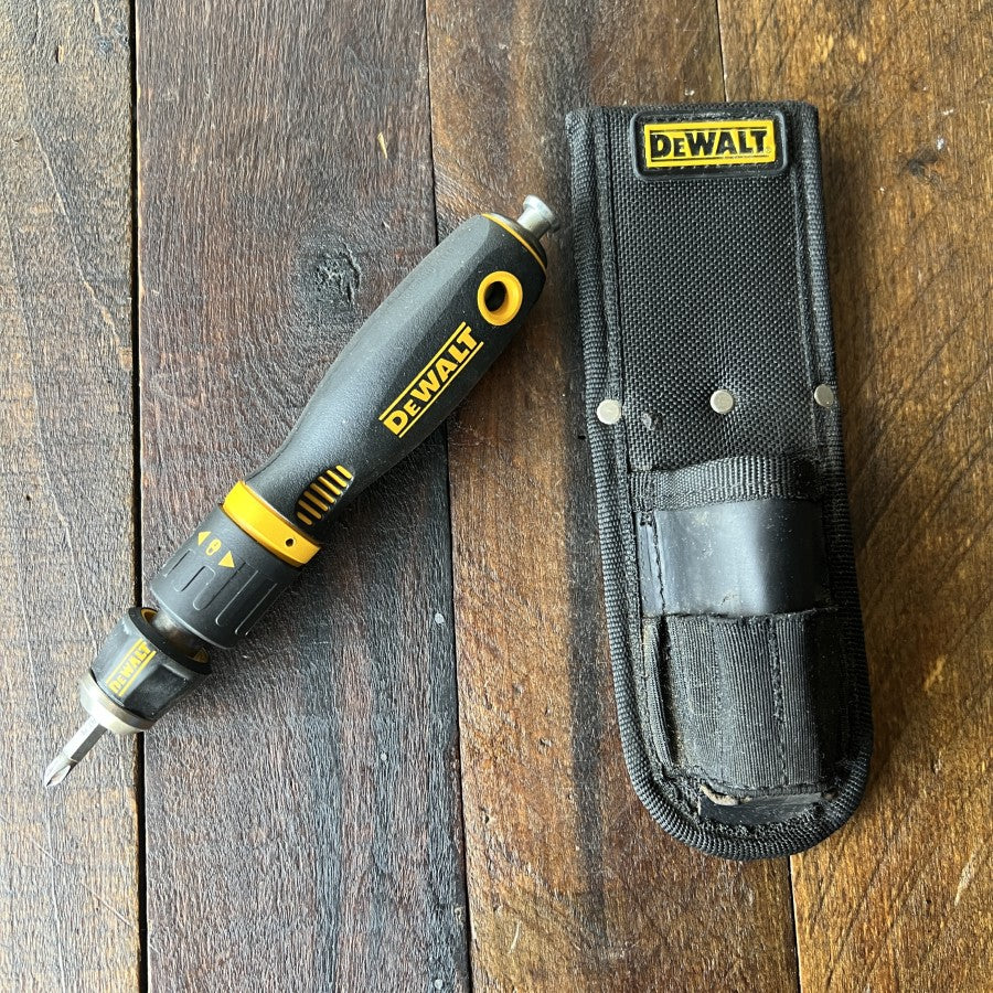 DeWalt DeWalt Ratcheting Screwdriver with Sheath Gear Up