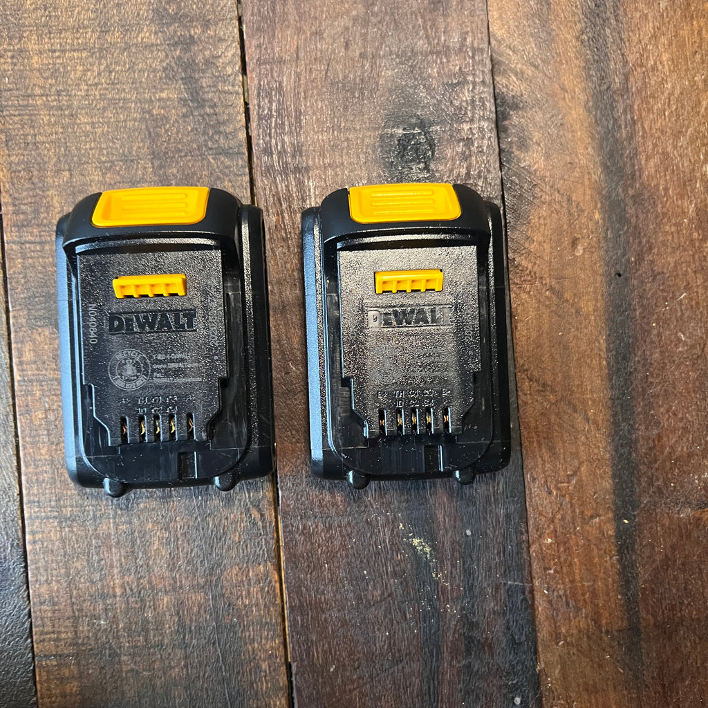 DeWalt DeWalt DCB207 20V MAX Compact 1.3Ah Lithium Ion Batteries Pair Gear Up