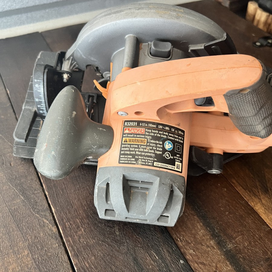 Ridgid R32031 6-1/2 Inch 12 Amp Corded Circular Saw