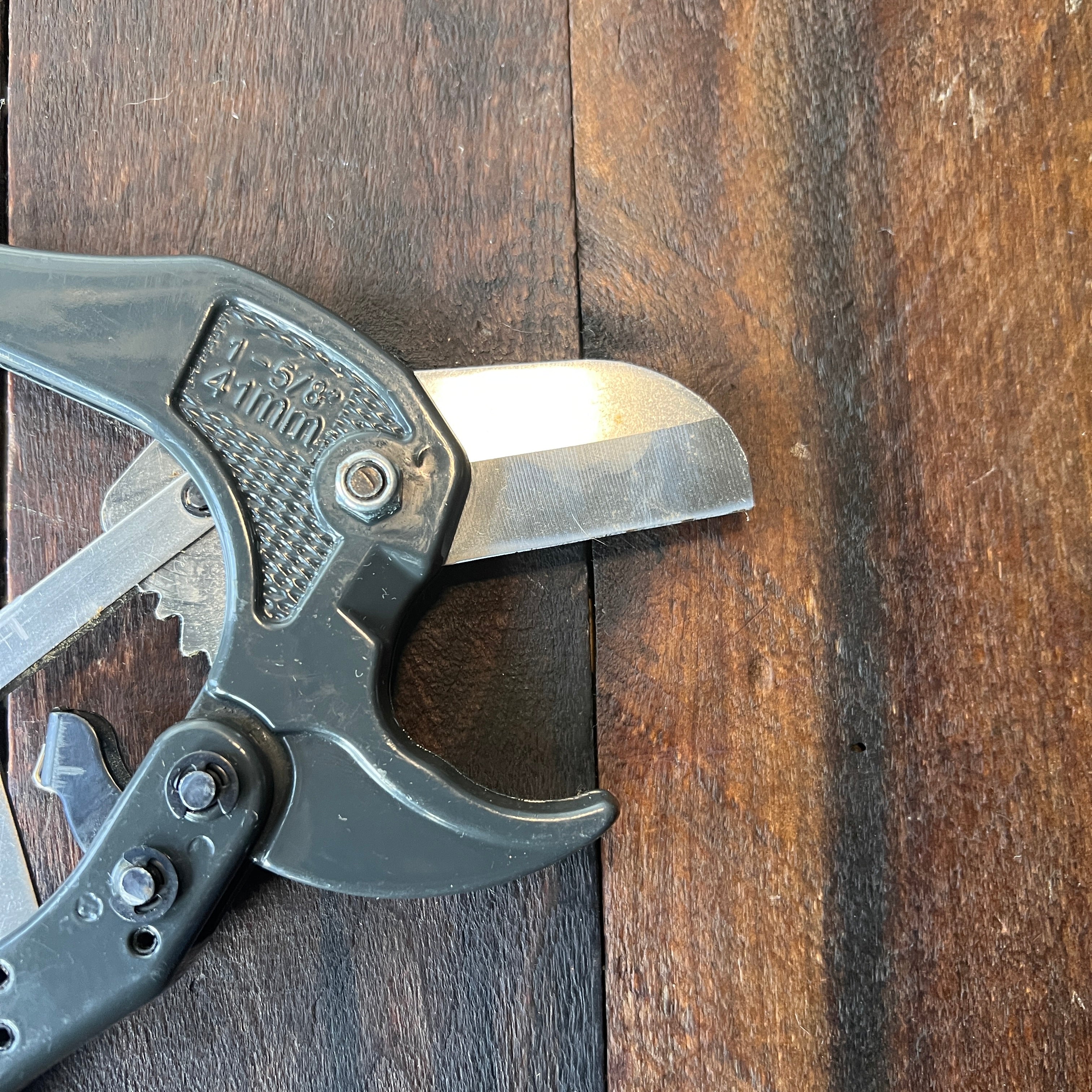 Unknown RC 1002 Pipe Cutter for PVC PEX Tubing 1 5/8 Inch 41MM Gear Up