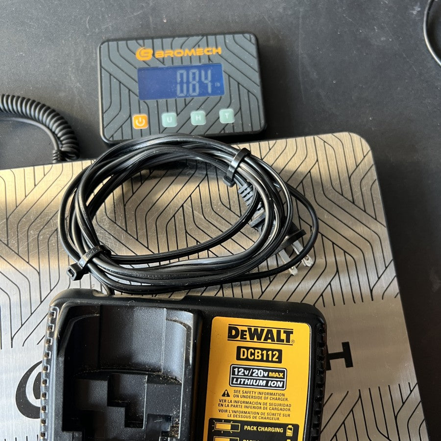 DeWalt DCB112 Charger 12v/20v