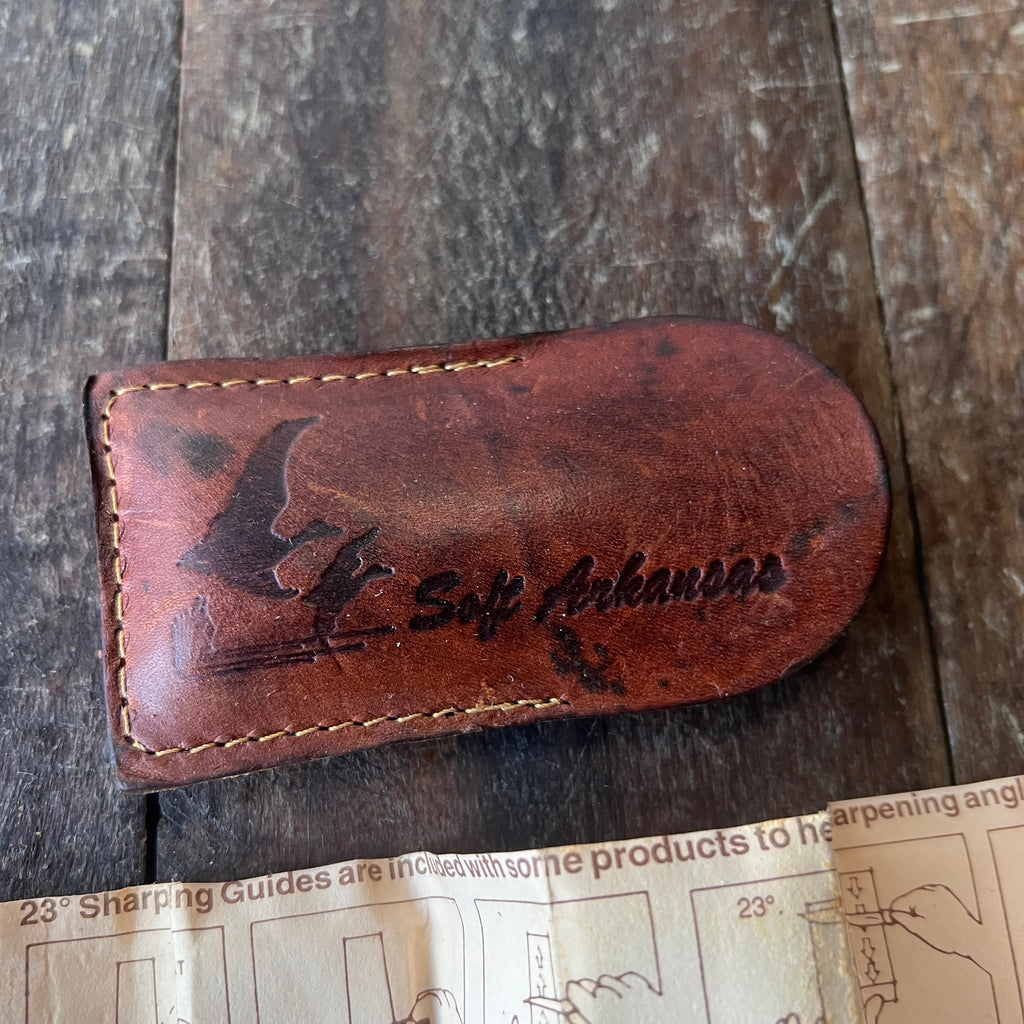 Washita Mountain Whetstone Company Soft Arkansas Pocket Sharpening Stone with Pouch (USA) Gear Up