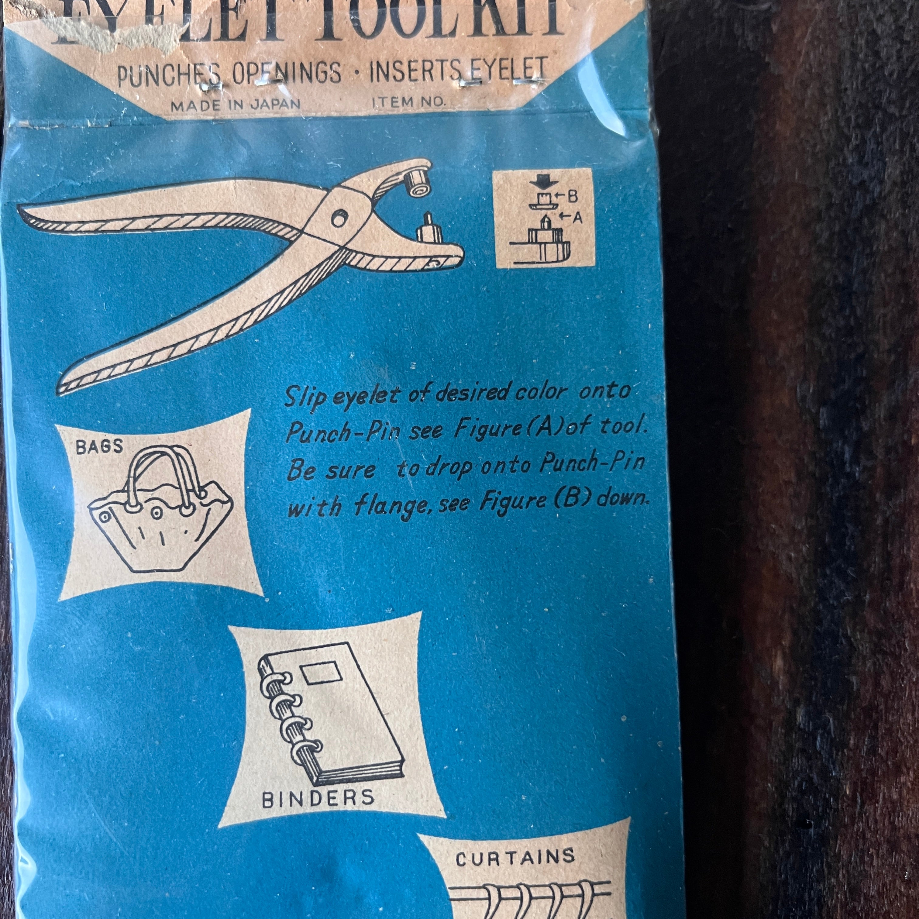 Unknown Vintage Eyelet Tool Kit Pliers with Eyelets Gear Up