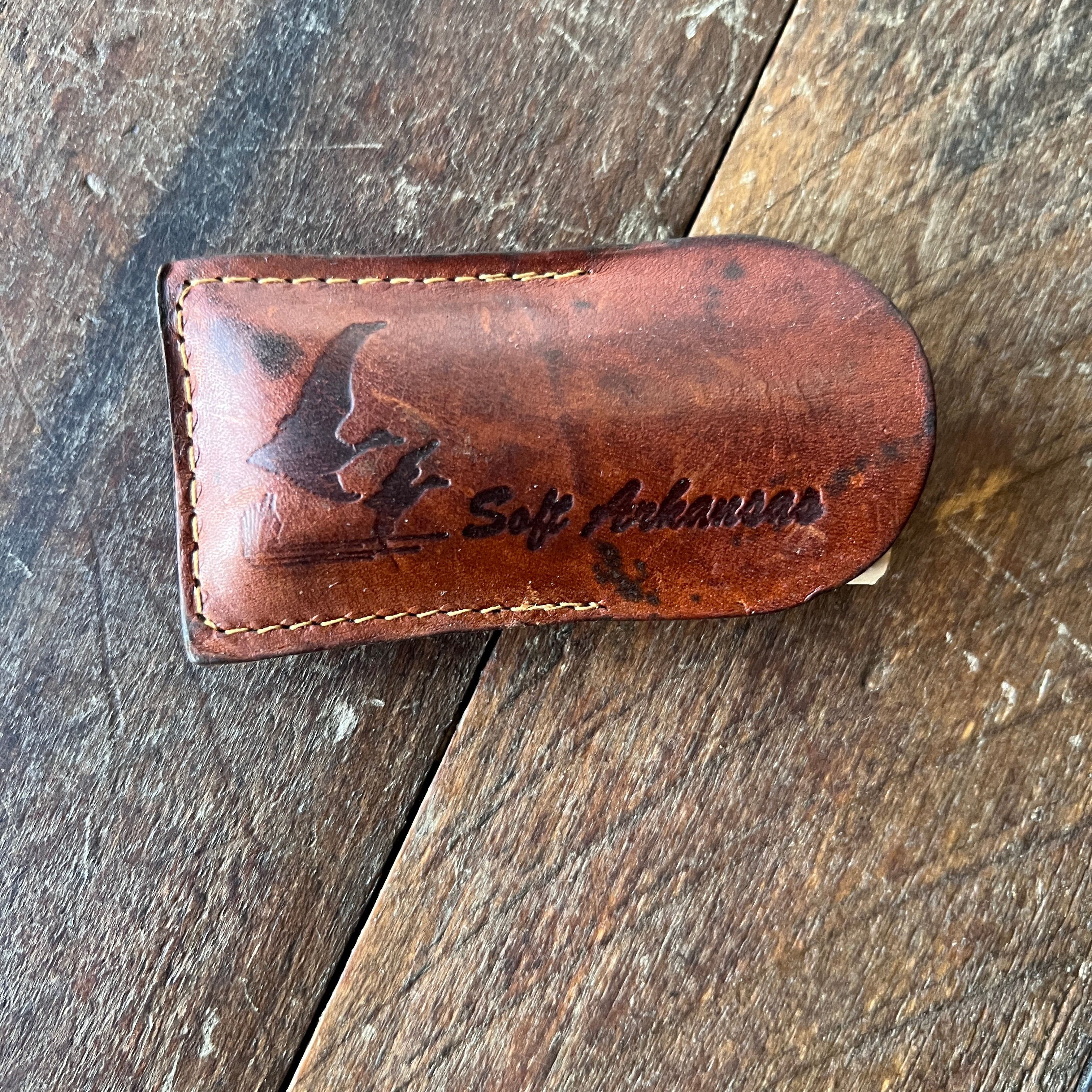 Washita Mountain Whetstone Company Soft Arkansas Pocket Sharpening Stone with Pouch (USA) Gear Up