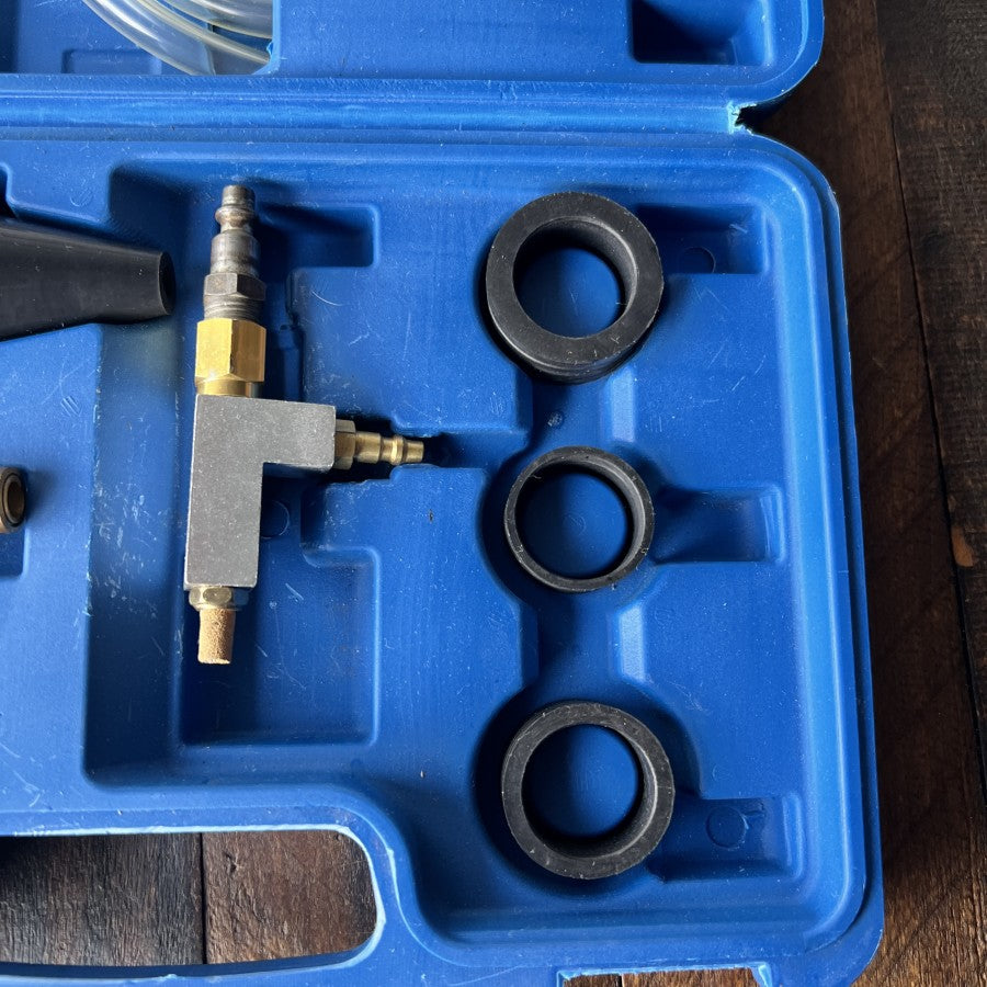 Unknown Coolant Vacuum Fill Kit Gear Up