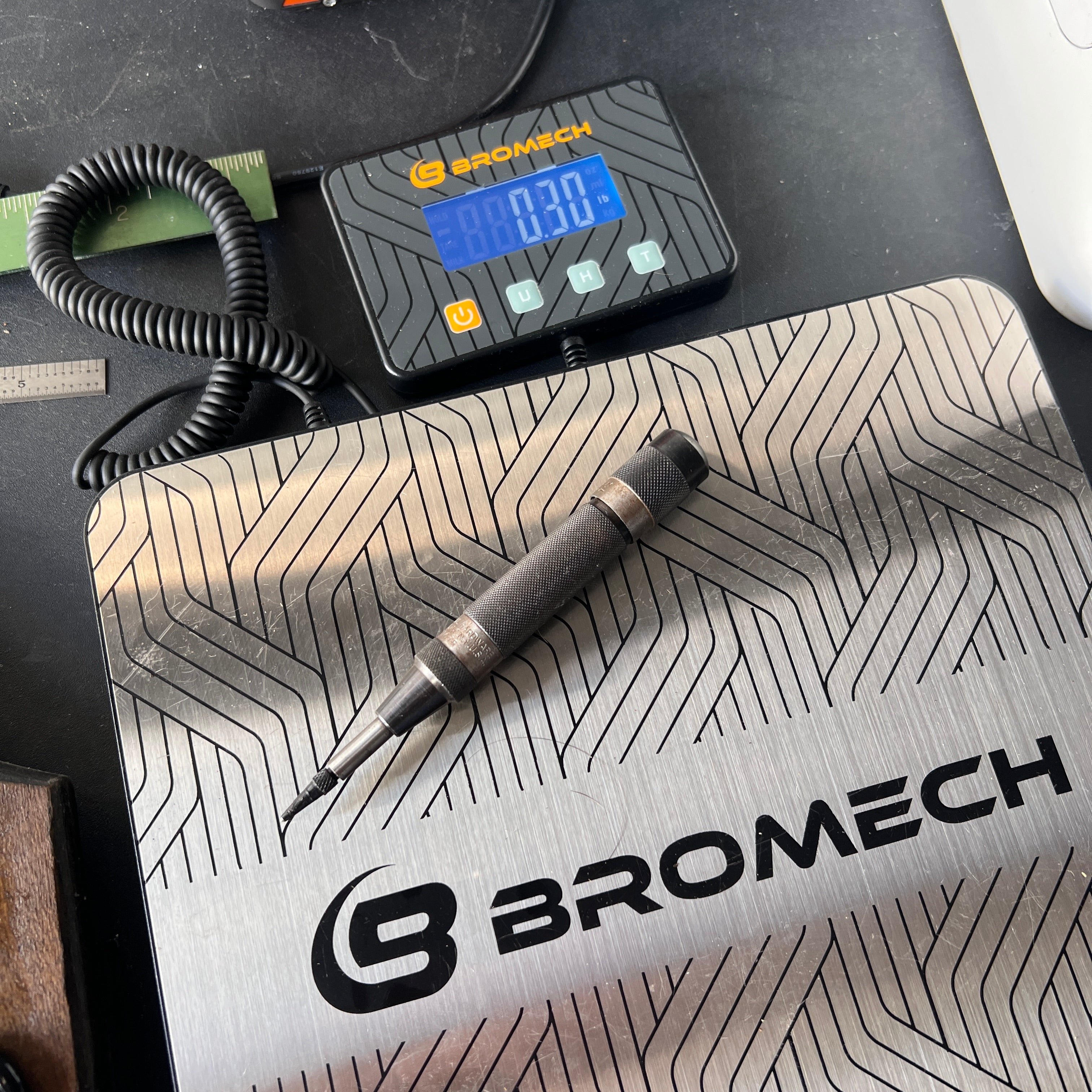 Unknown Heavy Duty Automatic Center Punch Gear Up