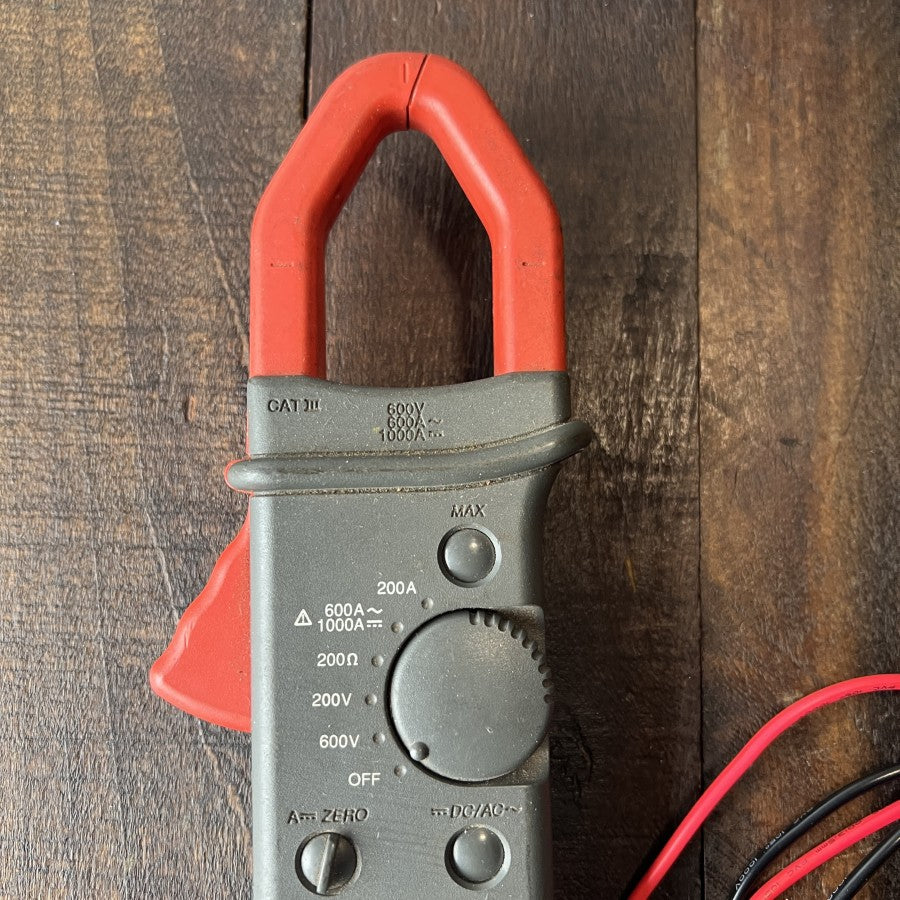 Fluke Fluke 36 True RMS Clamp Meter Gear Up